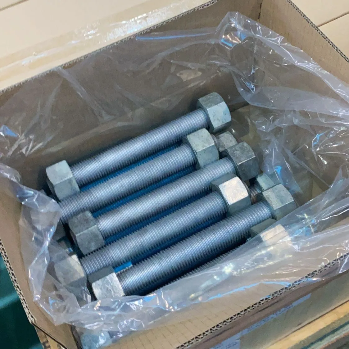 High Quality Manufacturer Alloy 2H 2HM Mutter A193 B7 B16 Stud Bolt Full Threaded