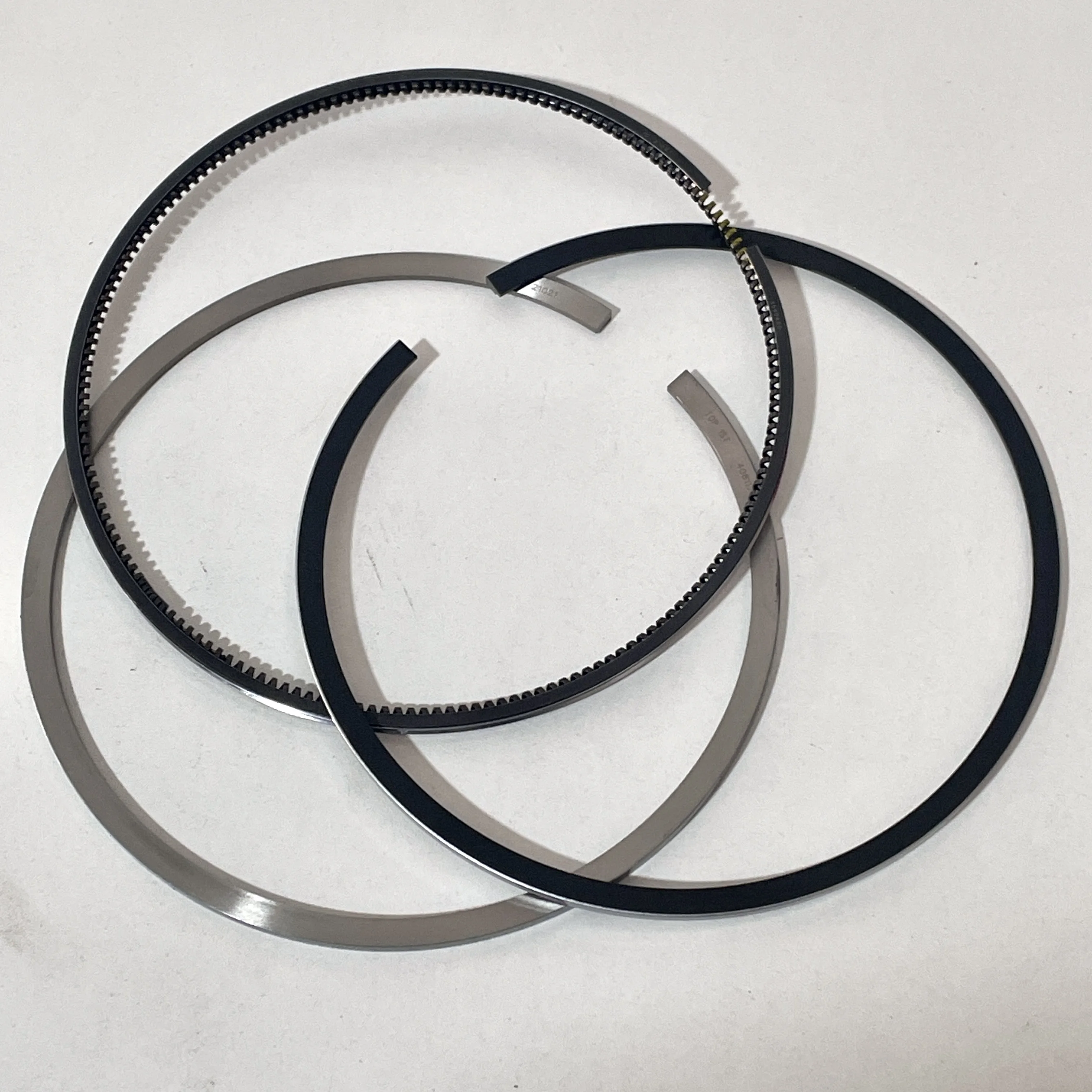 Original CUMMINS 4089500 New For Diesel Engine  Cummins M11 4089500 Piston Rings Set