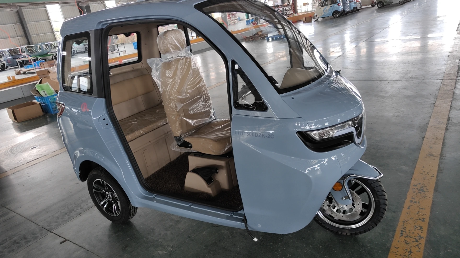 2023 new model electric tricycle China Suppliers Electric Tricycle 3 Wheel Electric Scooter with CE certificate no door model
