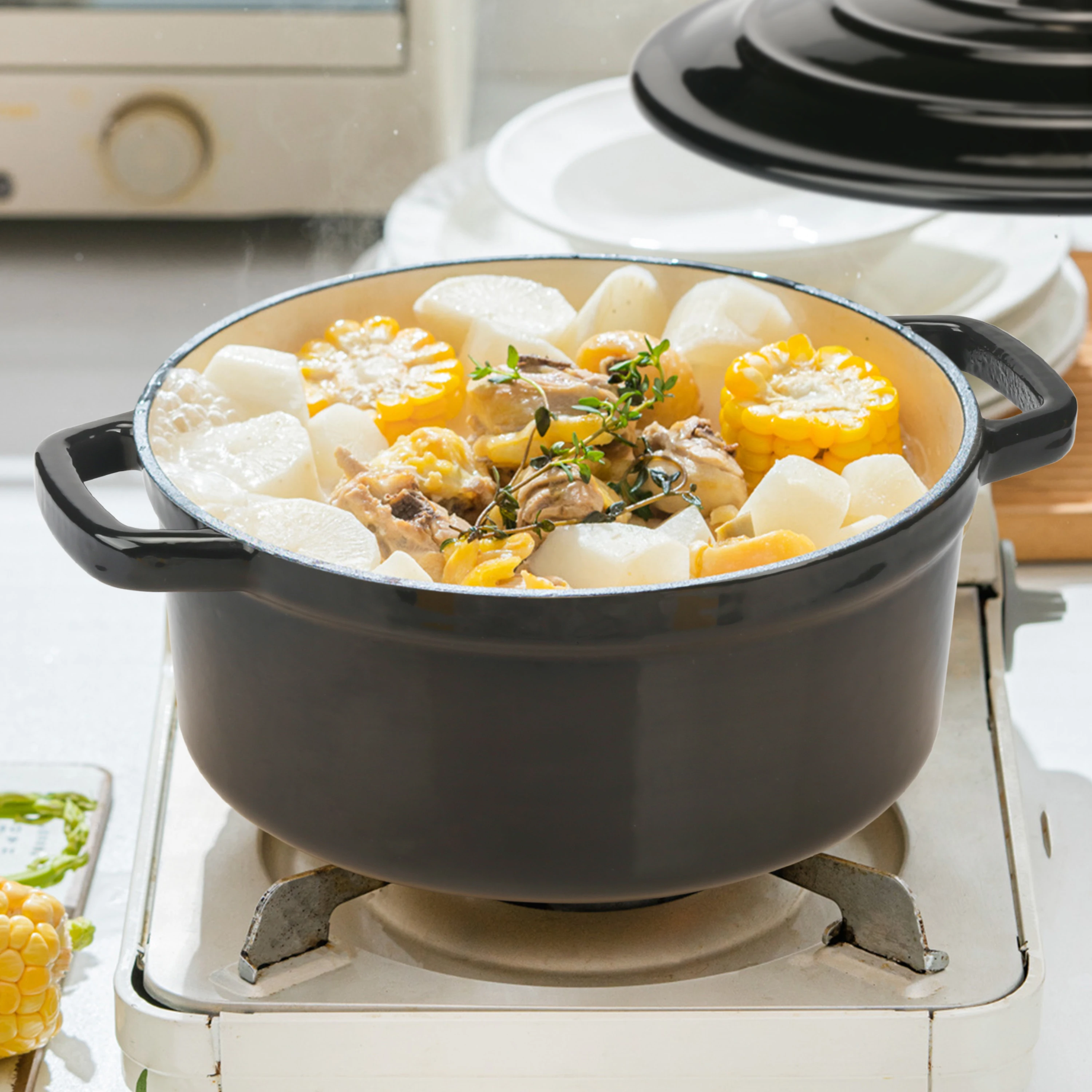 Wholesale Round Shape  Customized Color Enameled Cast Iron Dutch Oven with Competitive Price