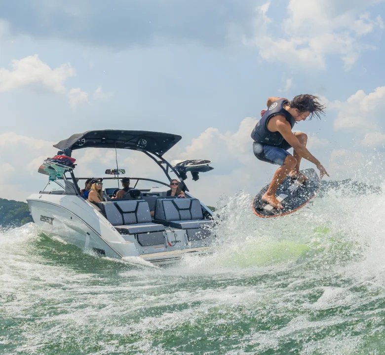 2024 Kinocean Power Jet Boat RC Waterfall Yacht with Center Console Design Speedboat Luxury Water Sports for Sale Aluminum CE