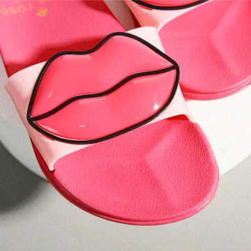 Sexy red lips spring summer new women outdoor flat durable slippers outdoor casual non-slip slippers