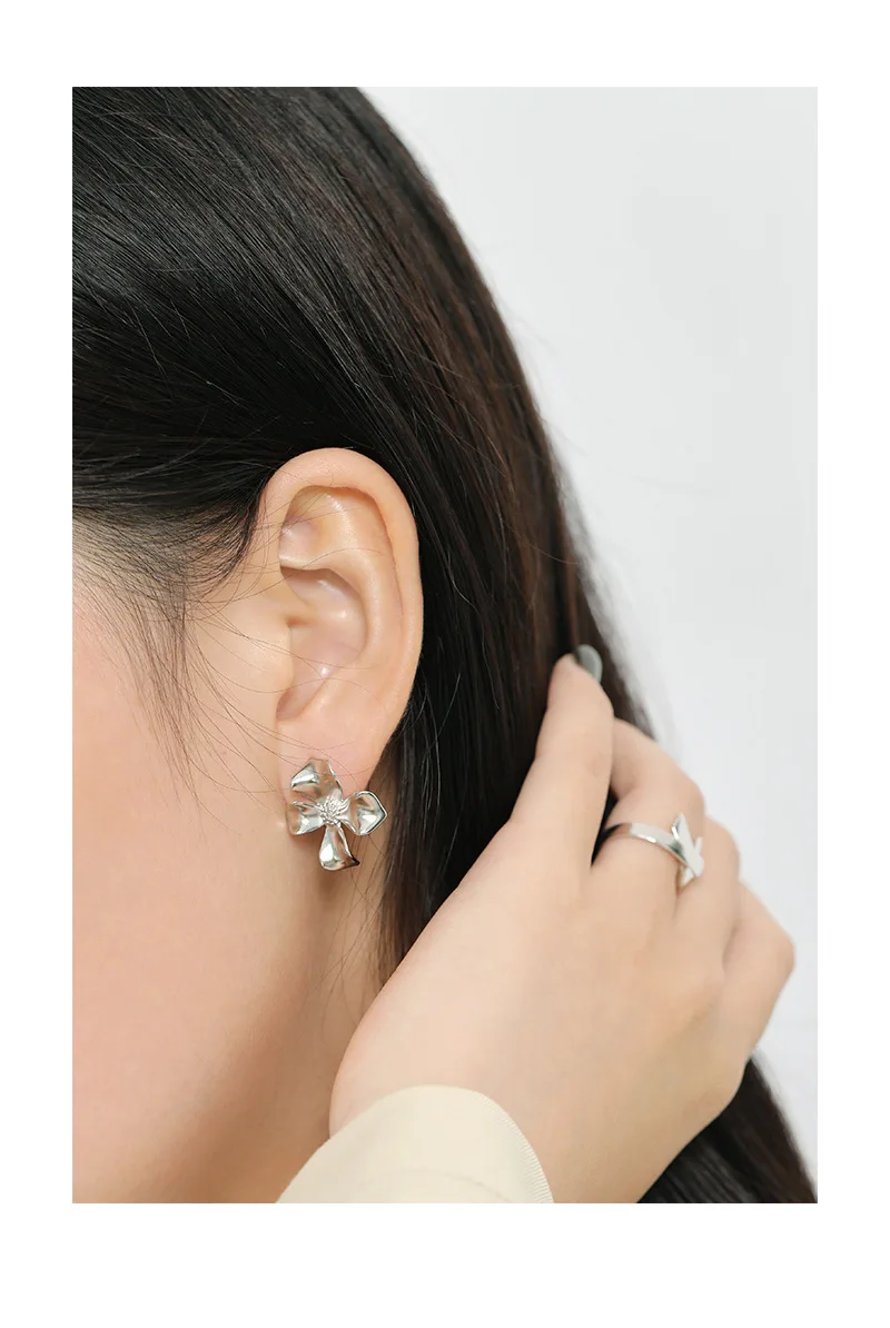 Fashion design Simple Vintage Trendy 18K Gold Plating Stud Personalized S925 Sterling Silver Flower Earrings for Gifts