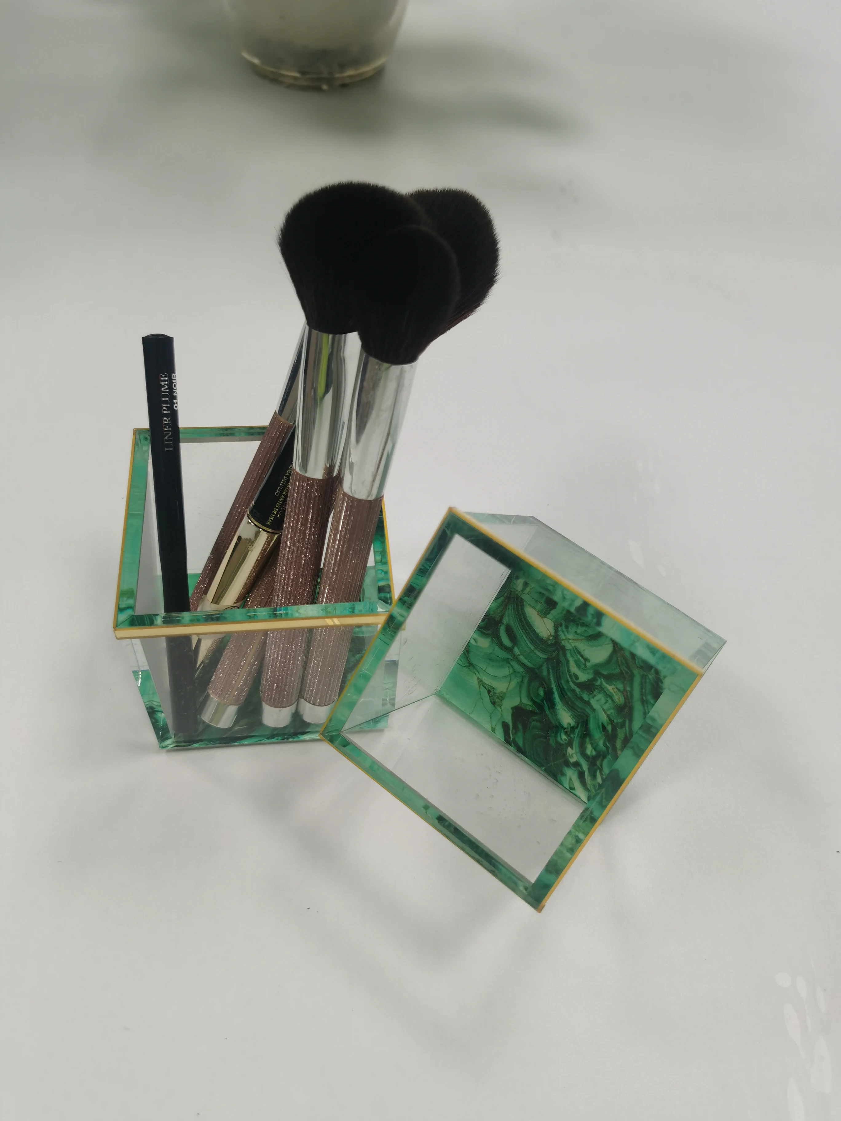Clear Acrylic Pencil Pen Holder Cup,Acrylic Makeup Organizer, Makeup Brush Holder Acrylic Desk Accessories