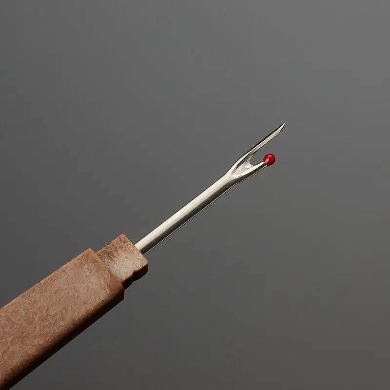Wholesale Promotional 12cm Mini Sewing Seam Ripper with Wooden Handle Thread Seam Remover Stitch