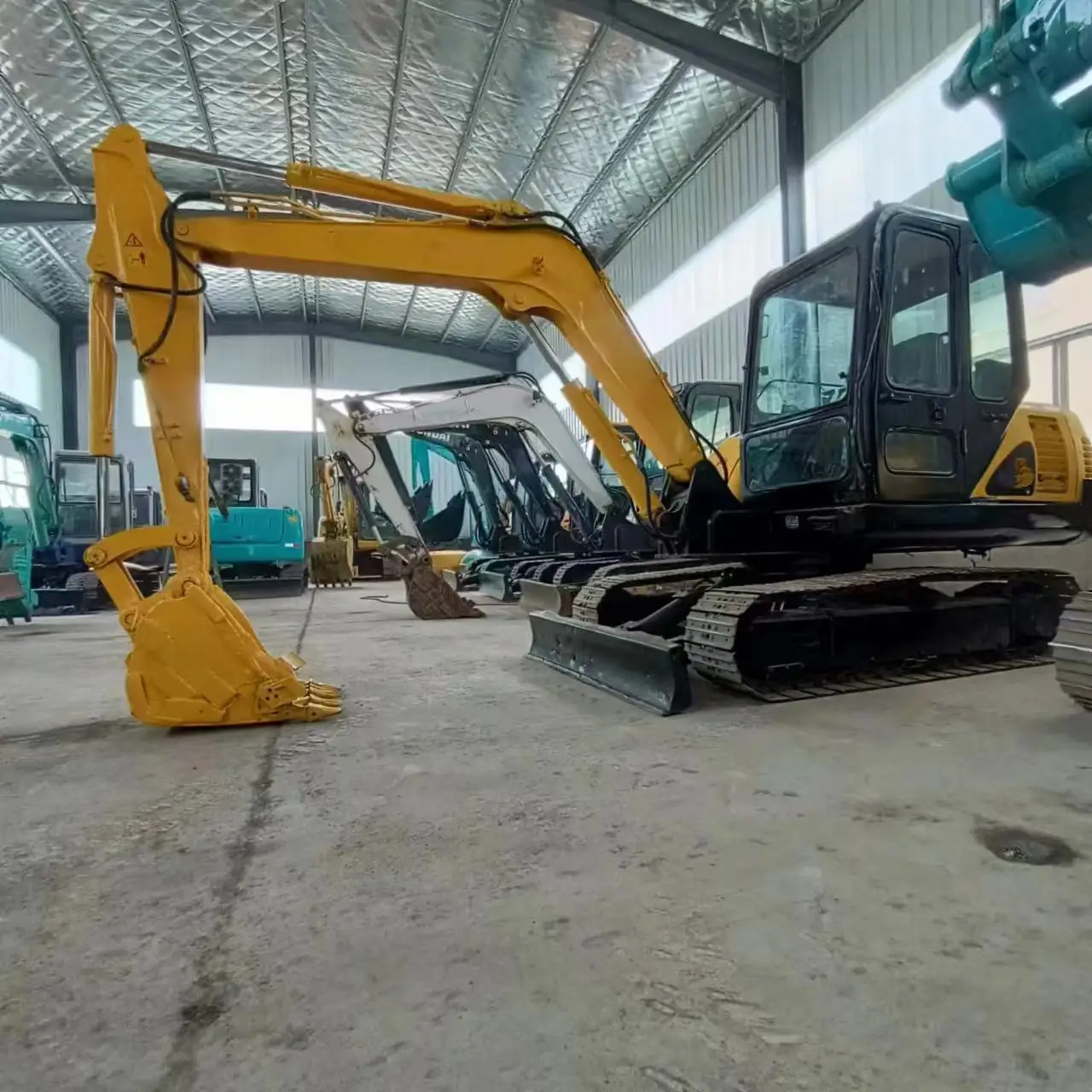 Manufacturers ensure quality at low prices used excavator 6 ton