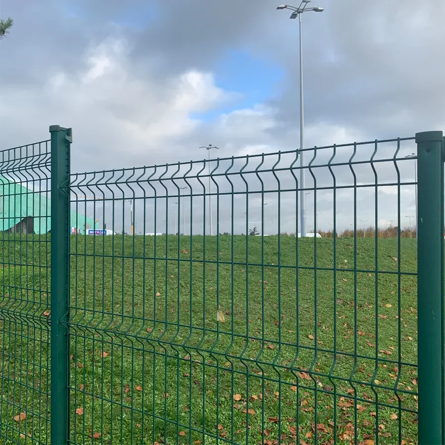 Home Outdoor Decorative 3D Curved Welded Wire Mesh Garden Fence For Fence Panel