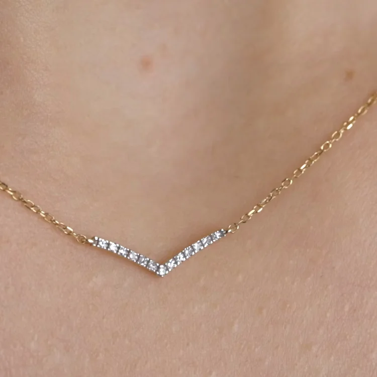 Простое ожерелье для девочек-подростков с кубическим цирконием из серебра 925 пробы золотистым v-образным вырезом