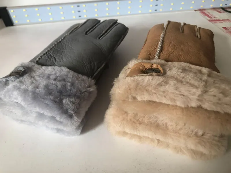 Factory wholesale winter warm 100% real sheepskin fur gloves for men women