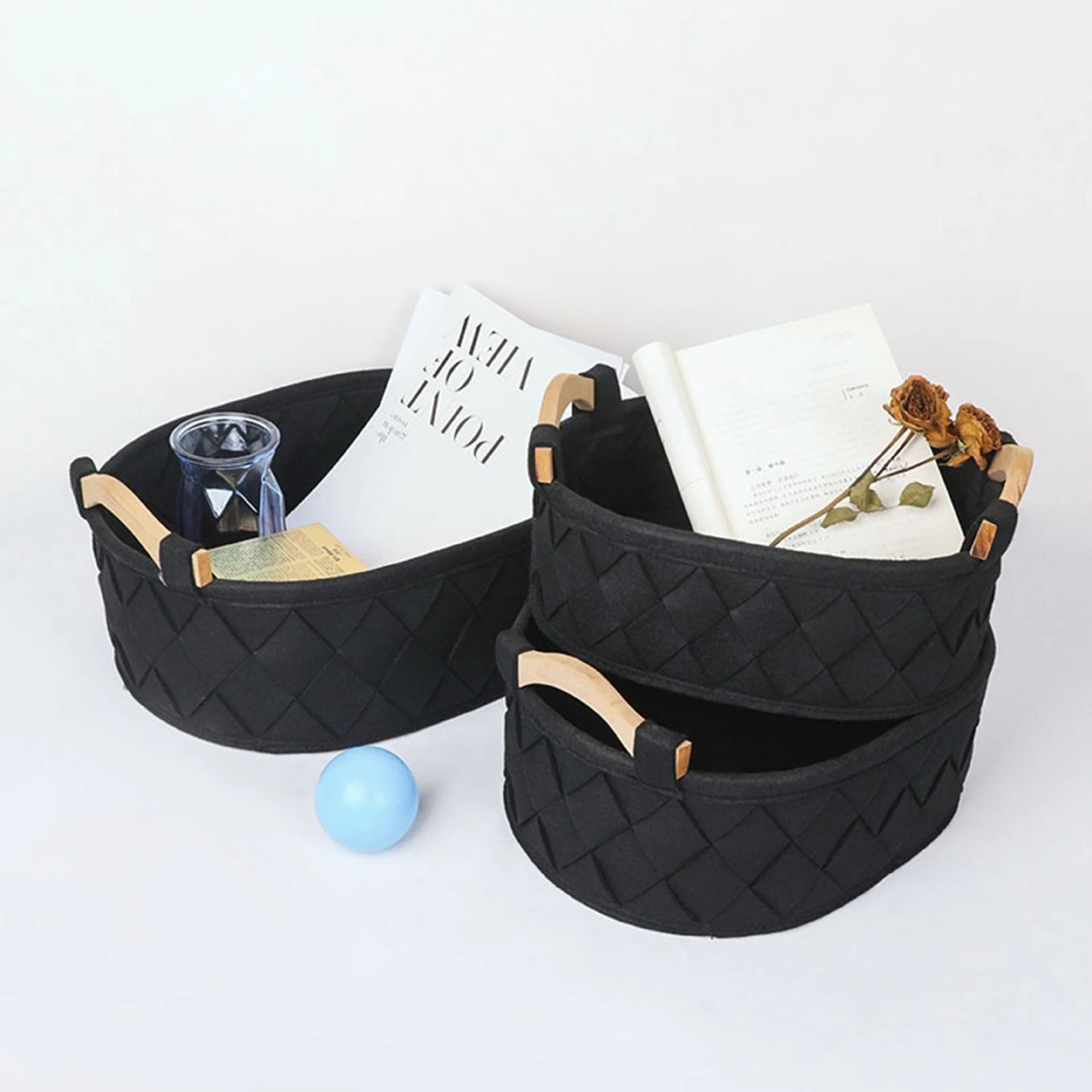 
Eco friendly multifunction felt baby nursery kid toy storage basket organizer with wood handles 