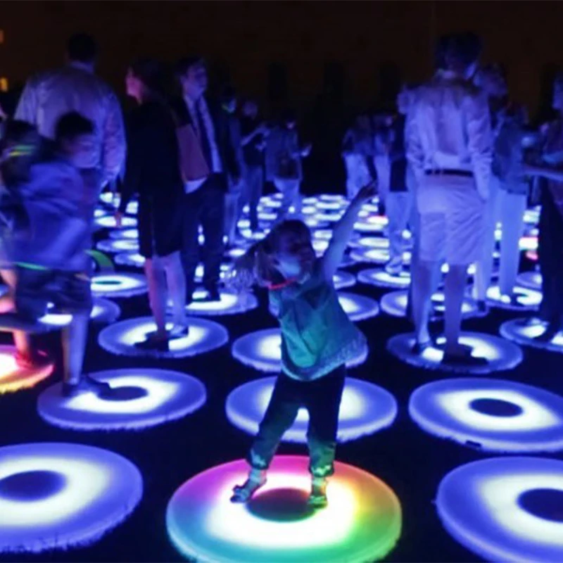 2024 New design waterpoof IP67  16 Colors RGB interactive led dance floor tiles for Sale