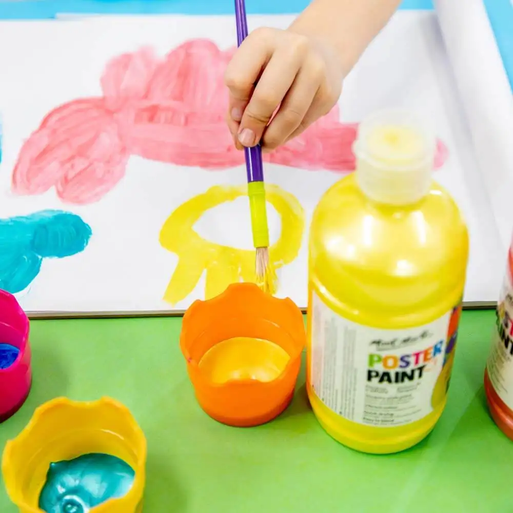 Mont Marte  Poster Paint 500ml - Metallic Yellow artist paint