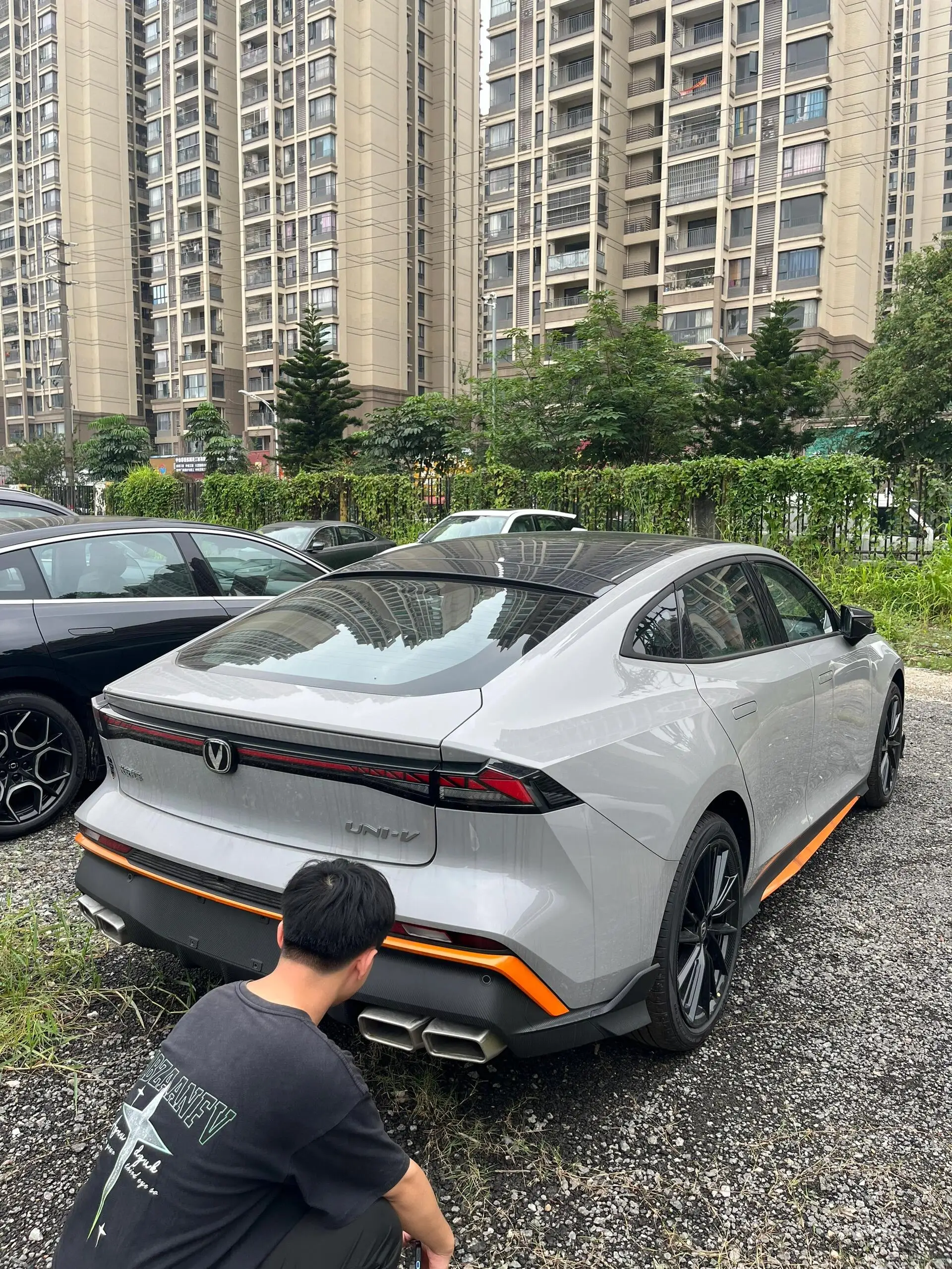 Changan UNI-V высококачественный 5-дверный 5-местный хэтчбек Подержанный автомобиль компактный передний привод автомобилей Китай shangan univ uni v