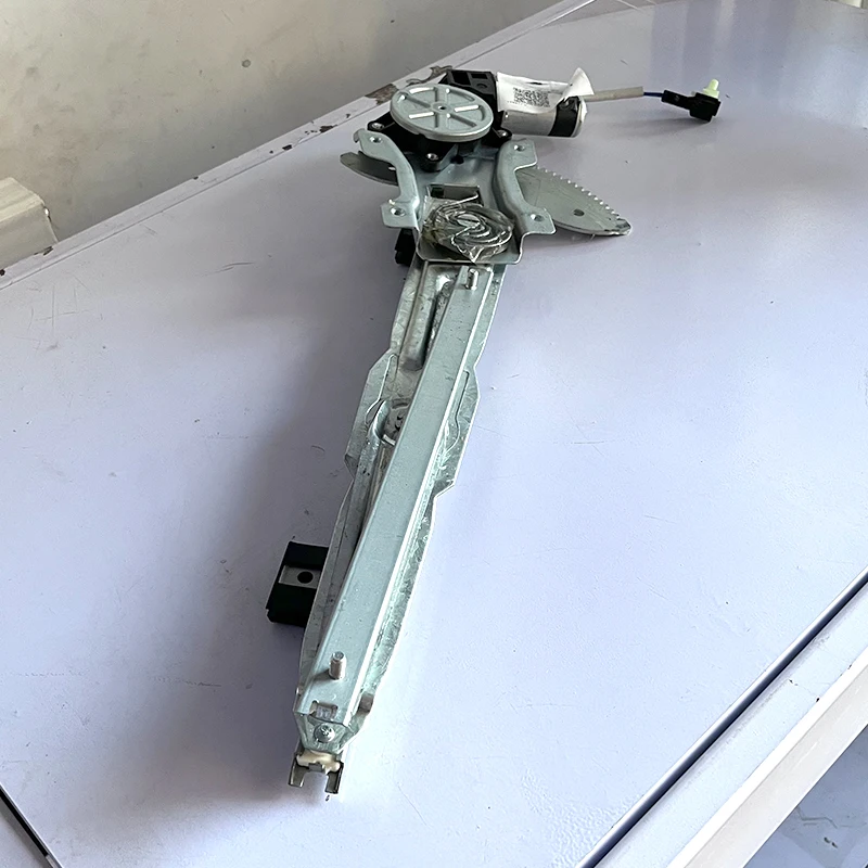 New original fast shipping warranty for one year sany dump truck parts  60118857  Left door glass lift assembly DBS10.OL