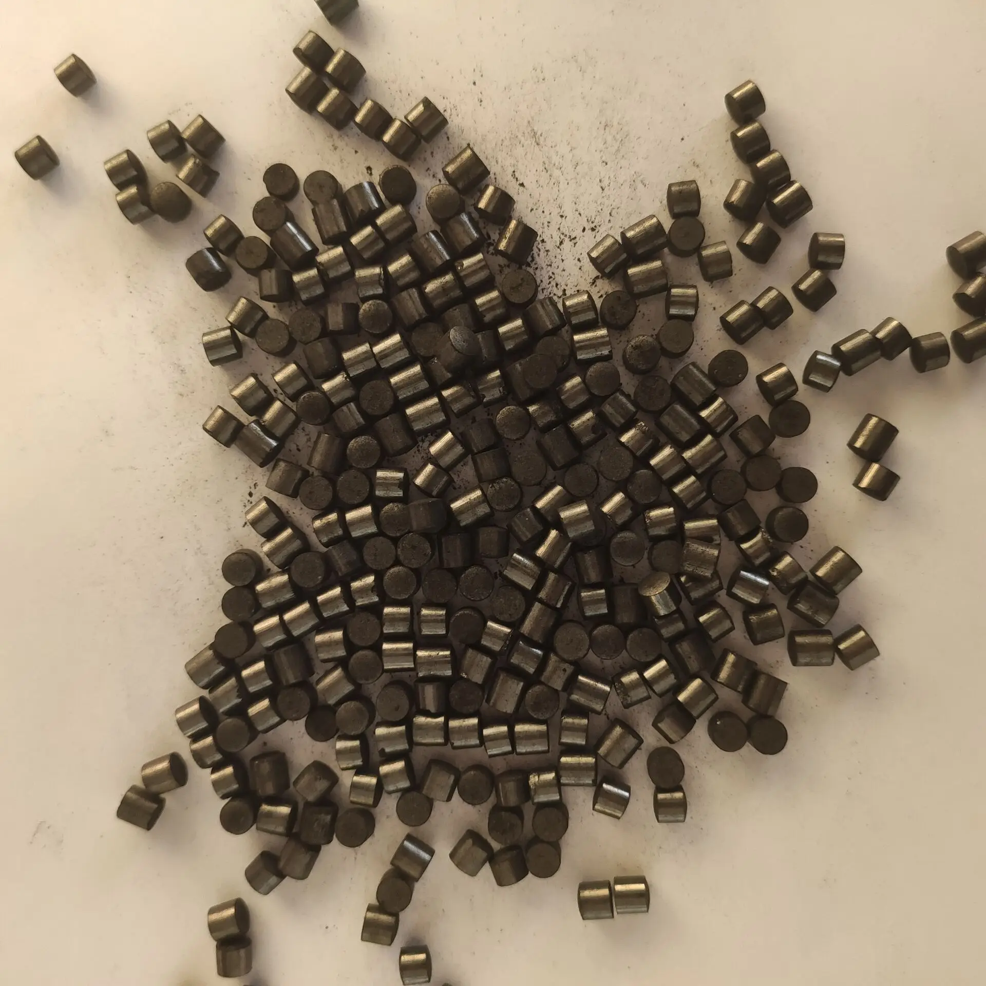 Адсорбент для удаления кислорода, катализатор деоксидирующего агента