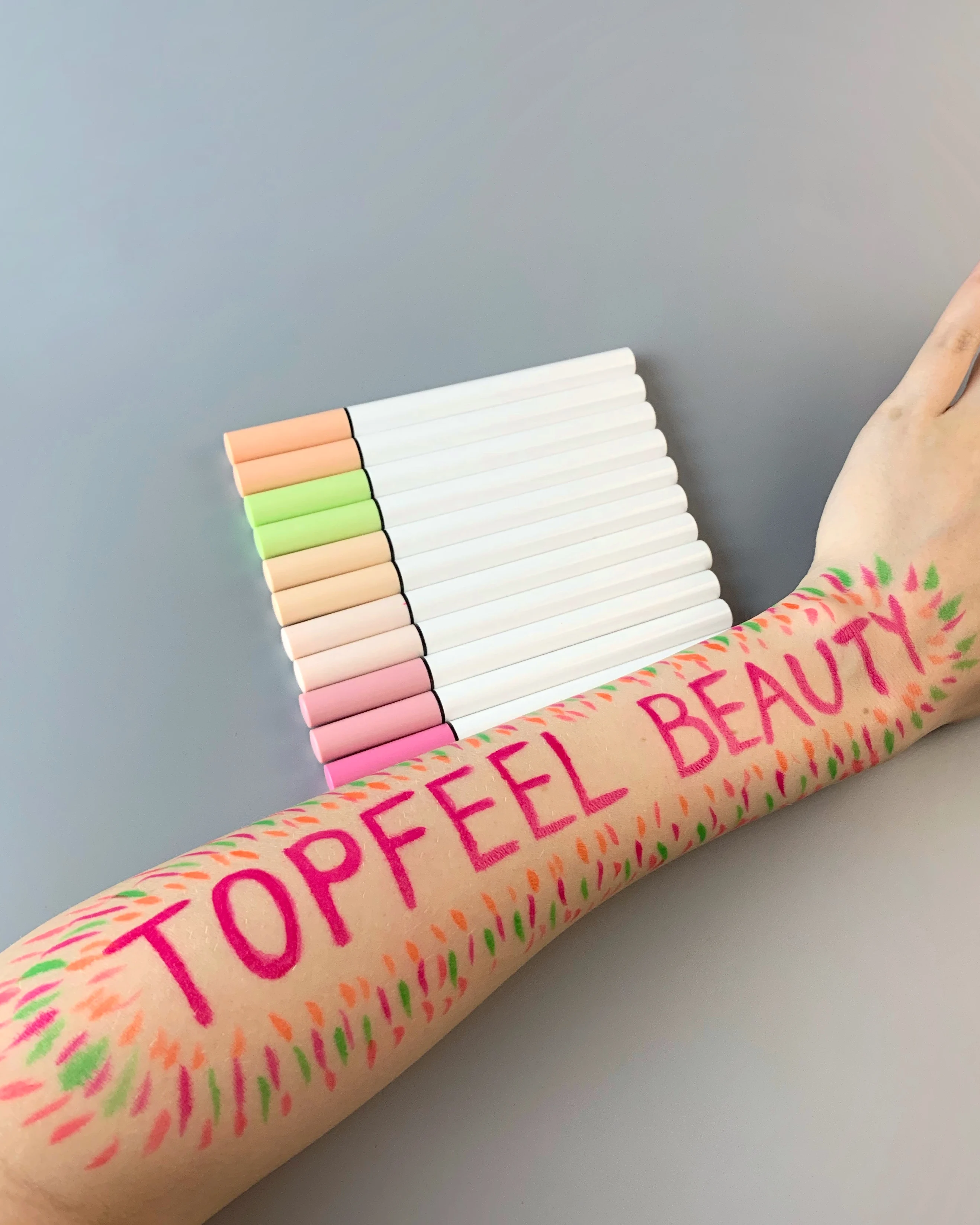 Smooth Pencil Multicolor Fluorescent Smudge-proof High Pigmented Waterproof Body Art Pencil