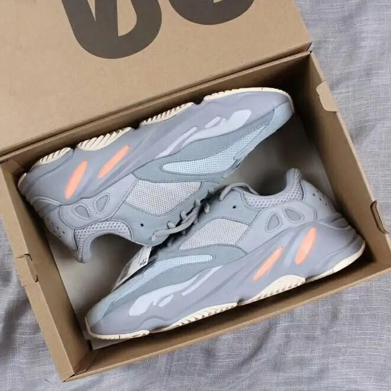 
2020 Latest Original High Quality Men Women Yeezy 700 Style Sports Shoes Running Sneakers 