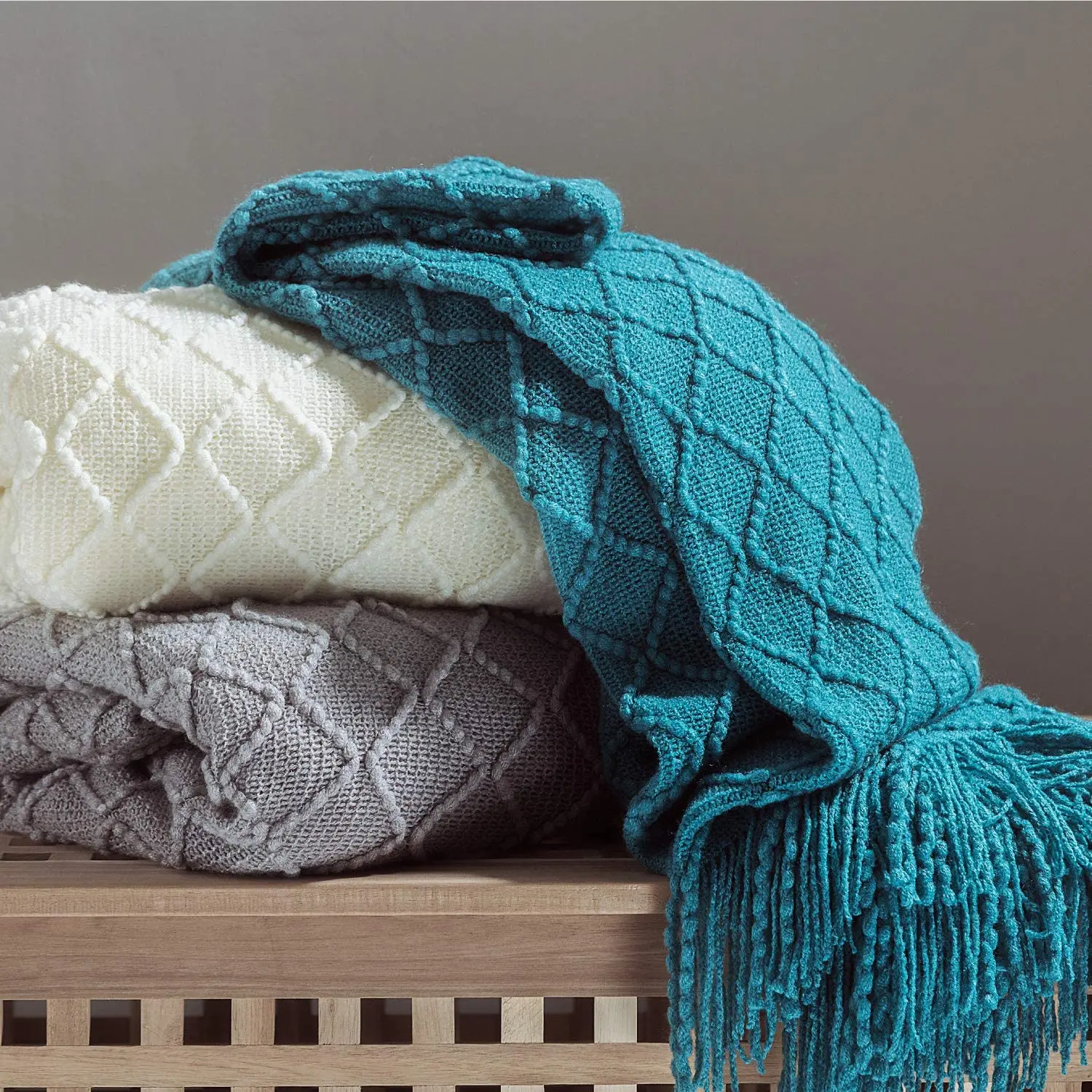 luxury throw Blanket Textured Solid Soft blanket for Sofa Couch Decorative Knitted Blanket for winter