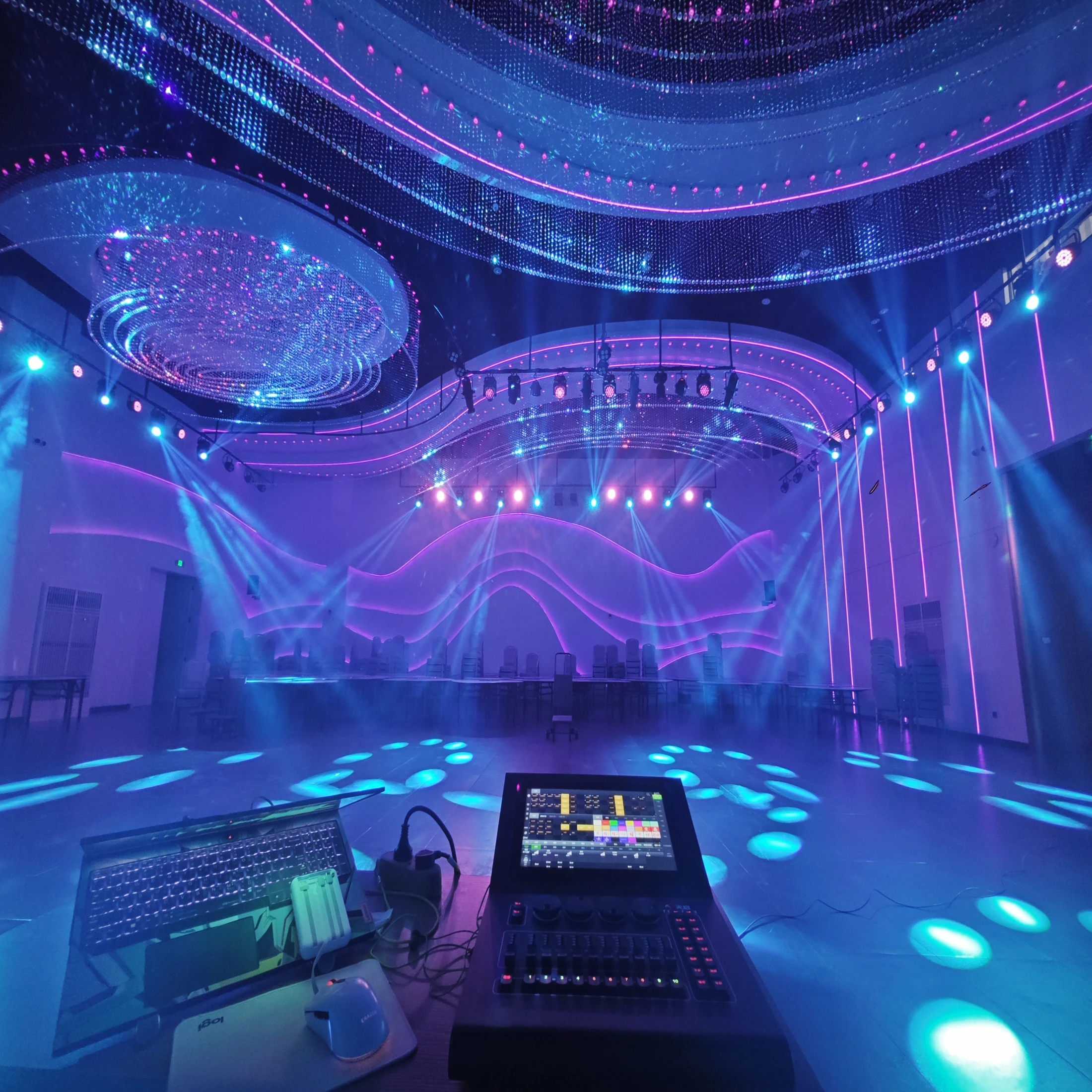 Hot Sale Professional Light Show Designer Intelligent Dmx Console Controller Dmx Console Controller