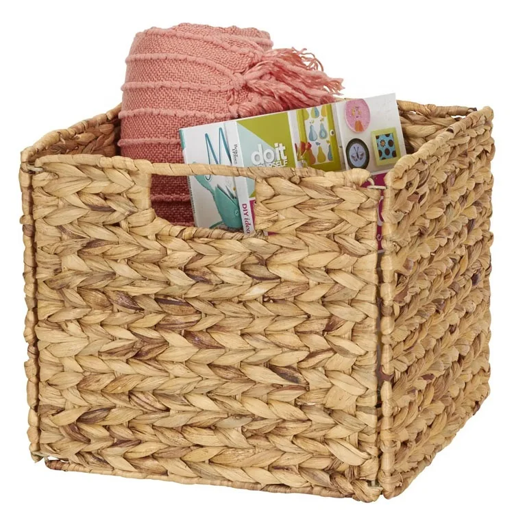 Hot sales Wholesale Rustic Natural Handwoven Wicker Storage Bin for Shelves