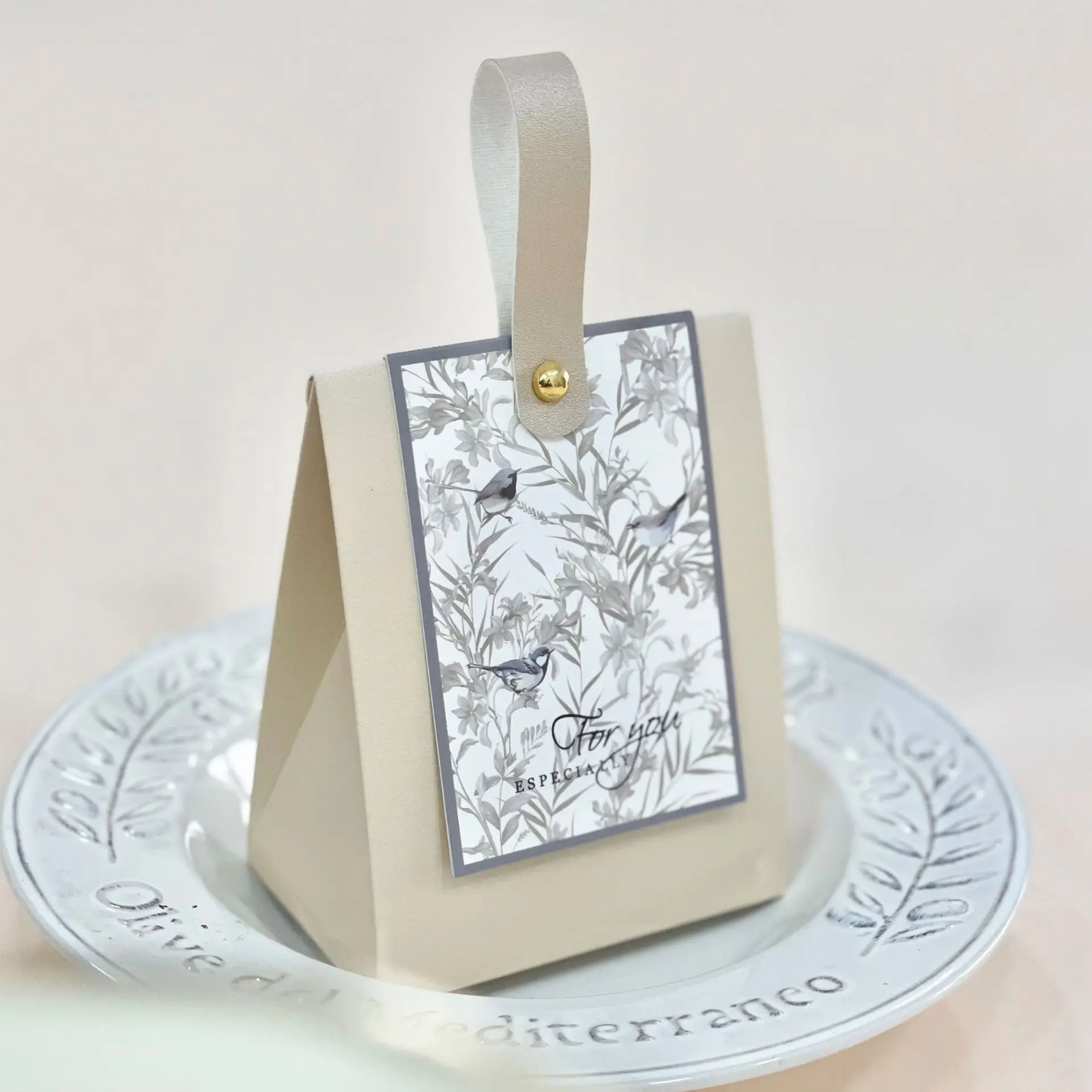 Large Capacity Wedding supplies Candy Bag Vintage Red Gift Box Packaging wedding favors for guests Candy boxs