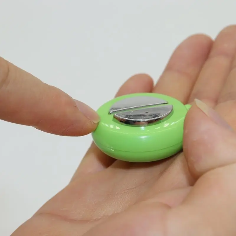 1pc Electric Shock Toys Handshake Joke Prank Funny Electronic Toys