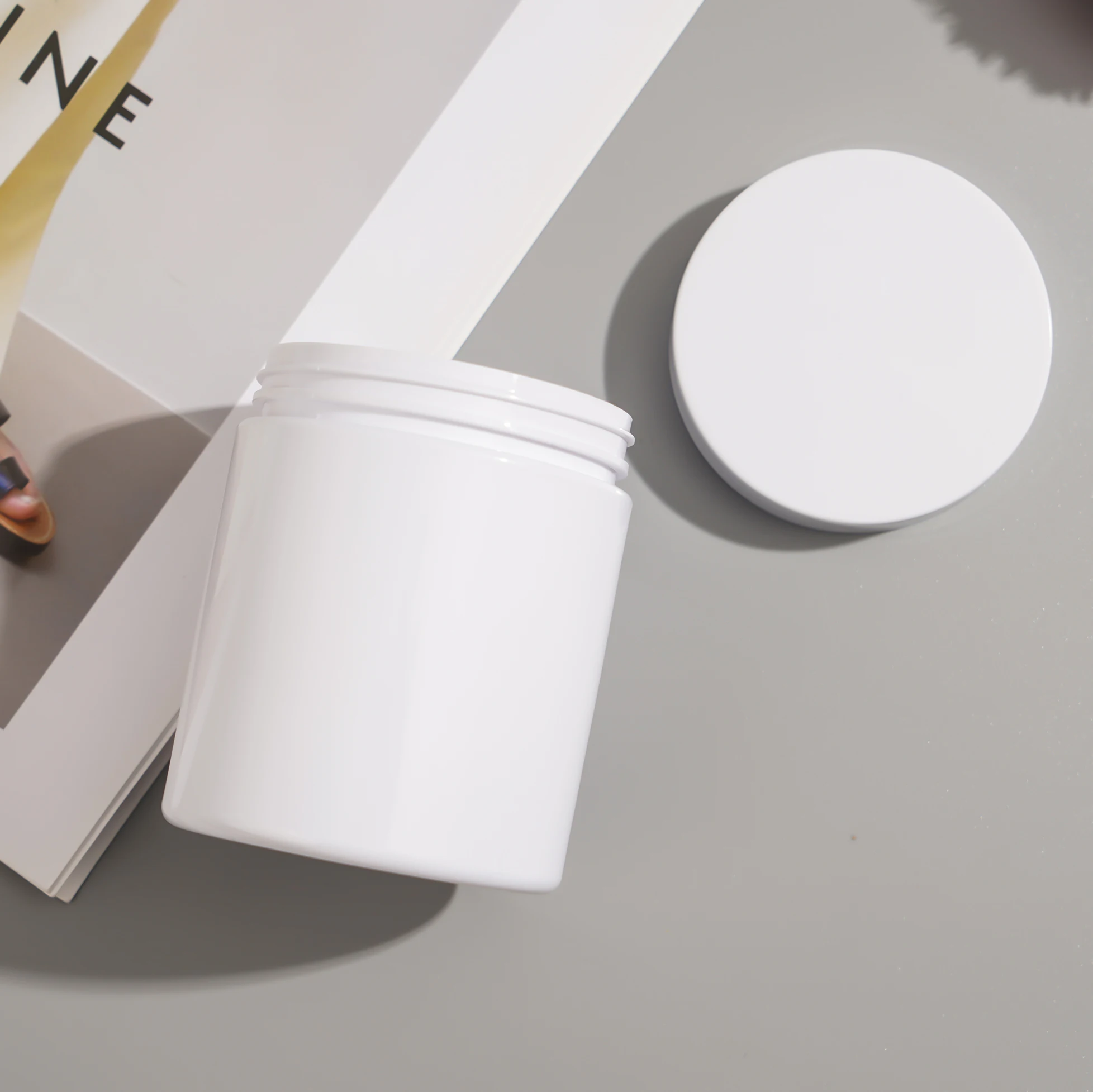 Large Volume 200g 500g 2oz 4oz white pet plastic jar Custom Cosmetics Packaging Cream body lotion jar pill bottle