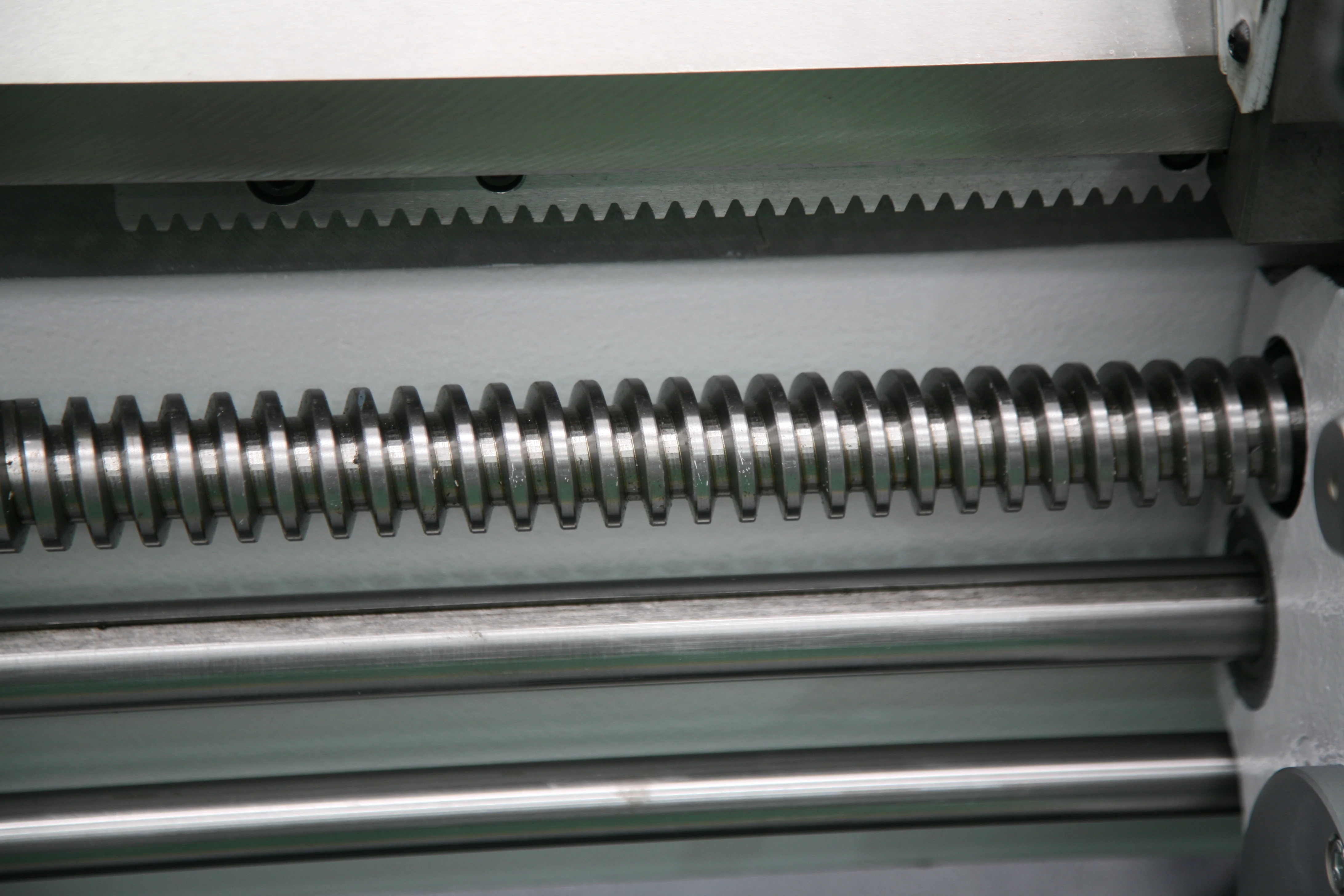 
High Precision Benchtop Digital Variable Speed Metal Lathe Mini Lathe 750w with Cheap Price 