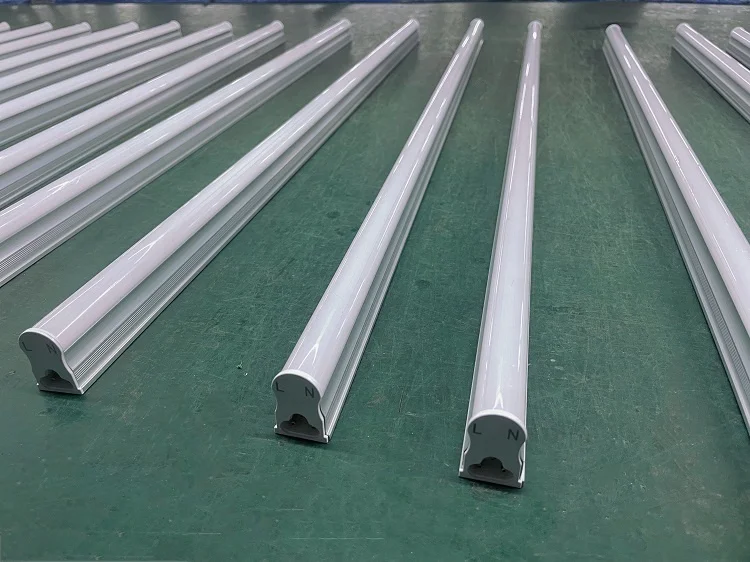 High Quality 1Foot 2FT 3FT 4FT Linkable Integrated T5 Aluminum IP20 Commercial Linear T5 LED Tube Light