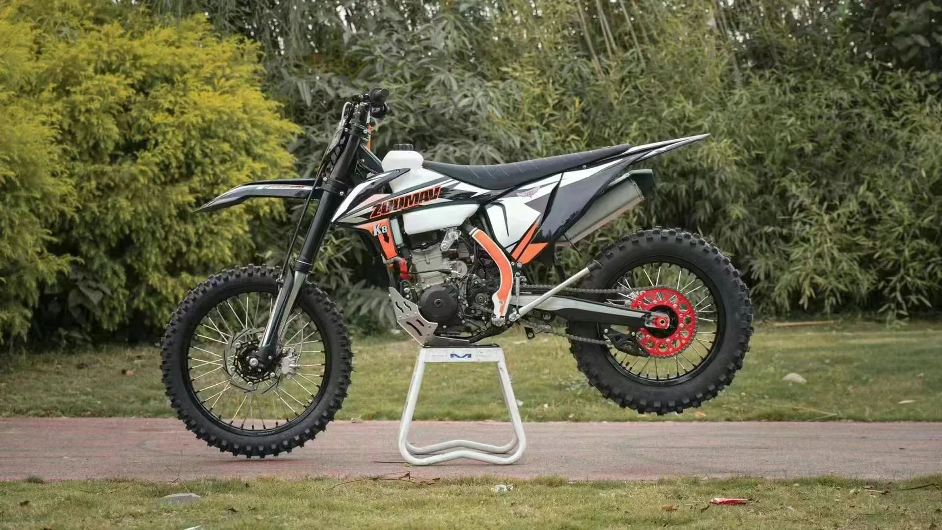 Motocross 250cc 300cc 450cc Automatic Enduro Motorcycle 4-Stroke Engine Mini Dirt Bike Customization