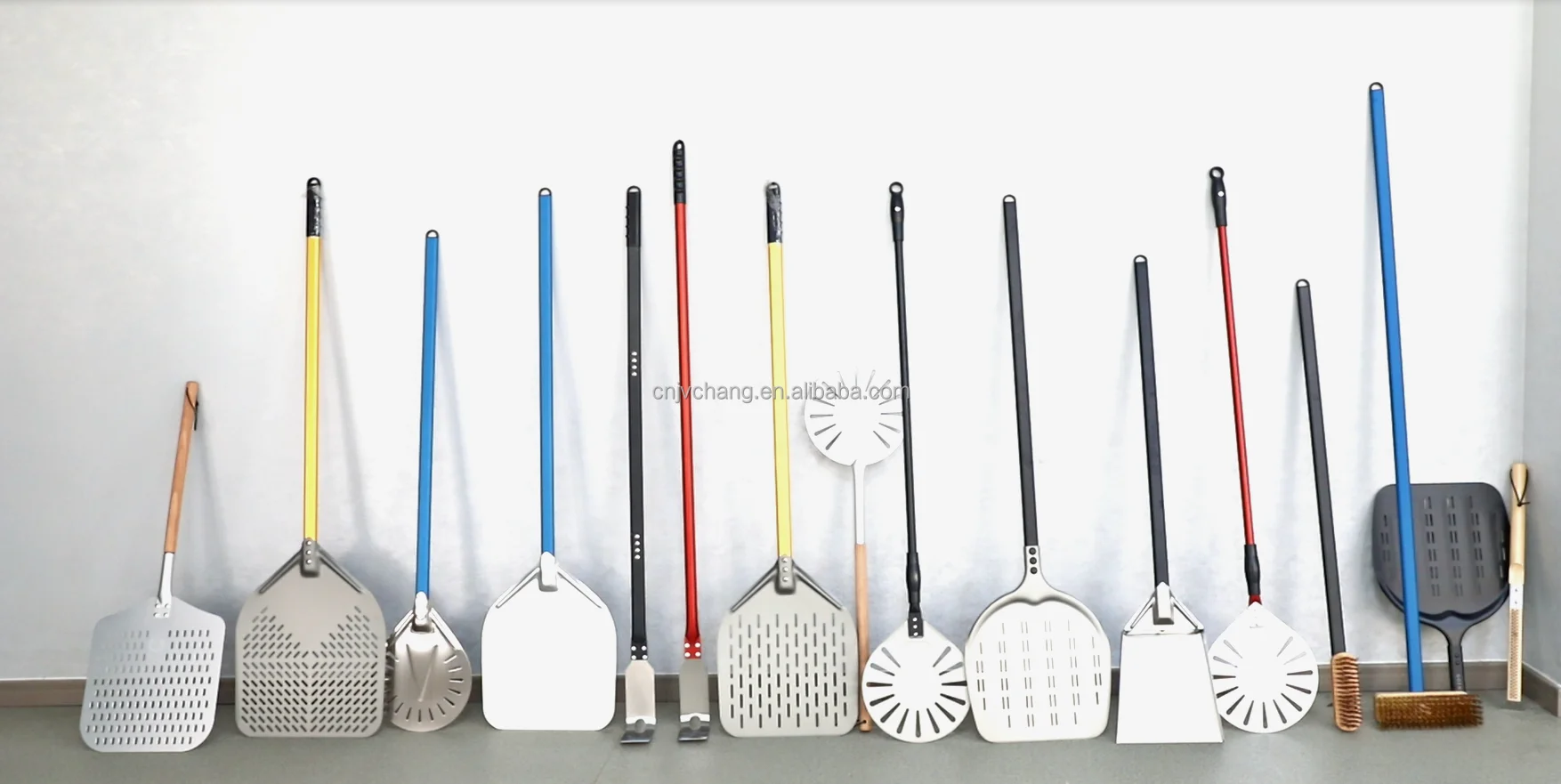 2024 Hot Sale Detachable Pizza Peel Perforated Aluminum Hard-Anodized Pizza Shovel, Used For Kitchen Accessories