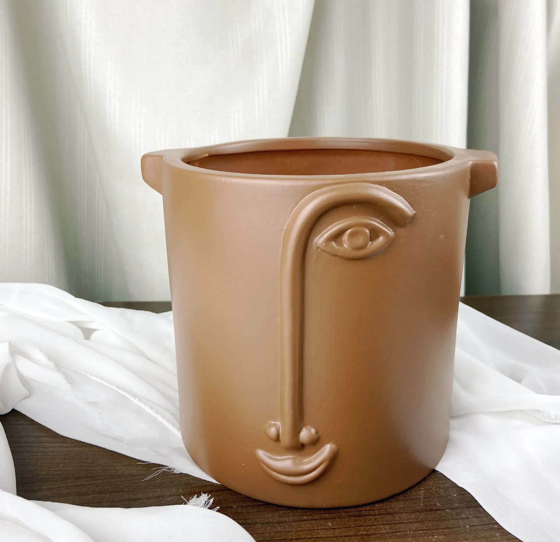 New product abstract face Nordic Amazon face flowerpot large mouth garden decoration ceramic large flowerpot