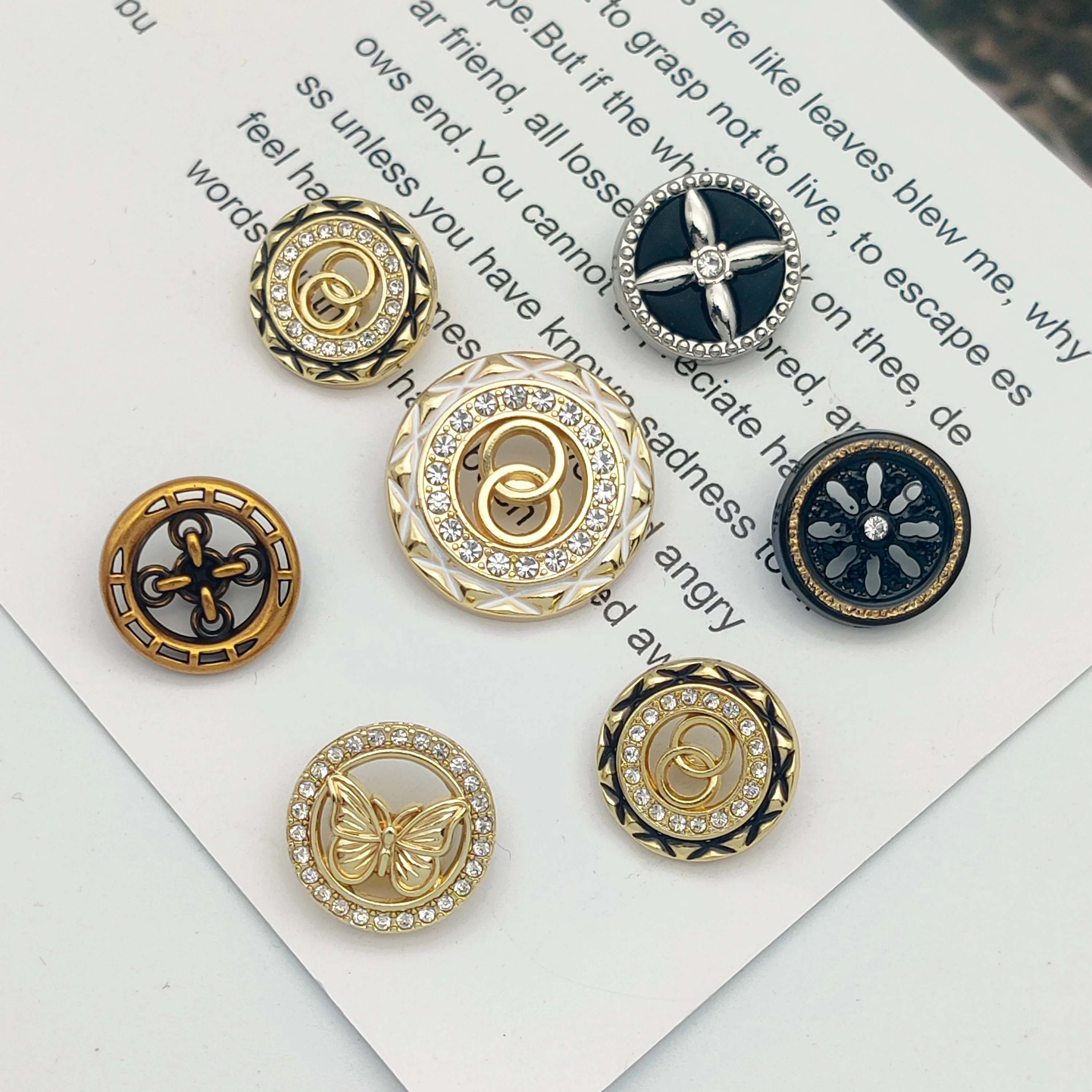 Factory Supplies 18mm/16mm/14mm rhinestones button Customize brand Metal Buttons Logo Metal Buttons for Coats