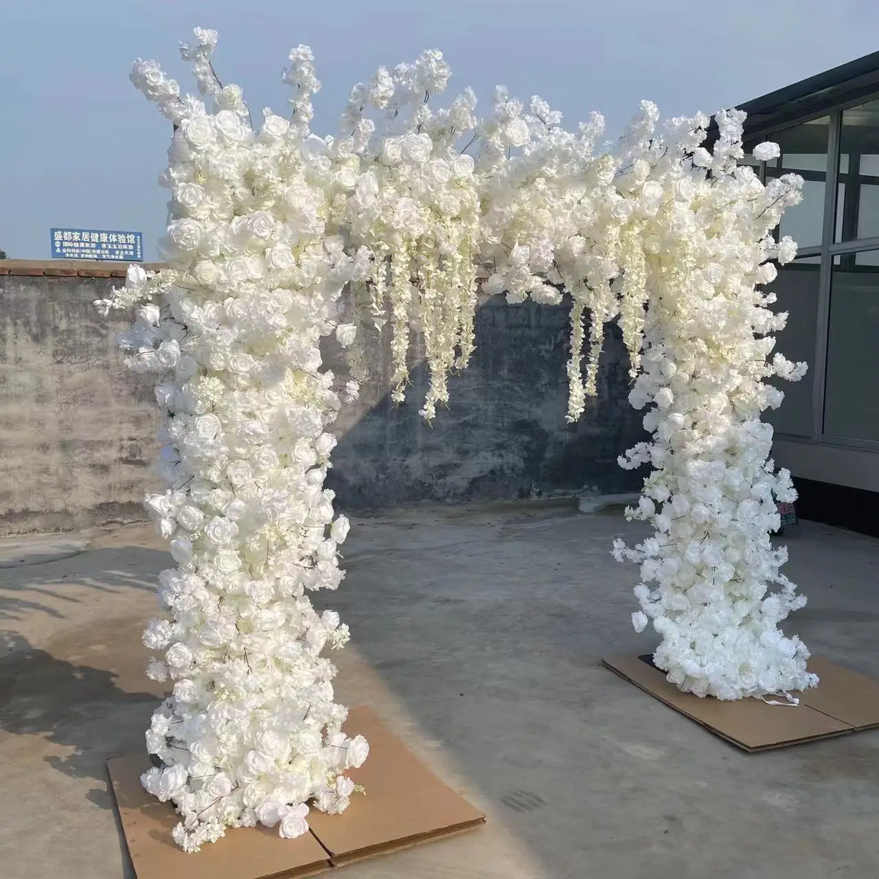 Artificial White Rose Wedding Arch Moongate Flower Metal Arch For Wedding Background Flower Hoop