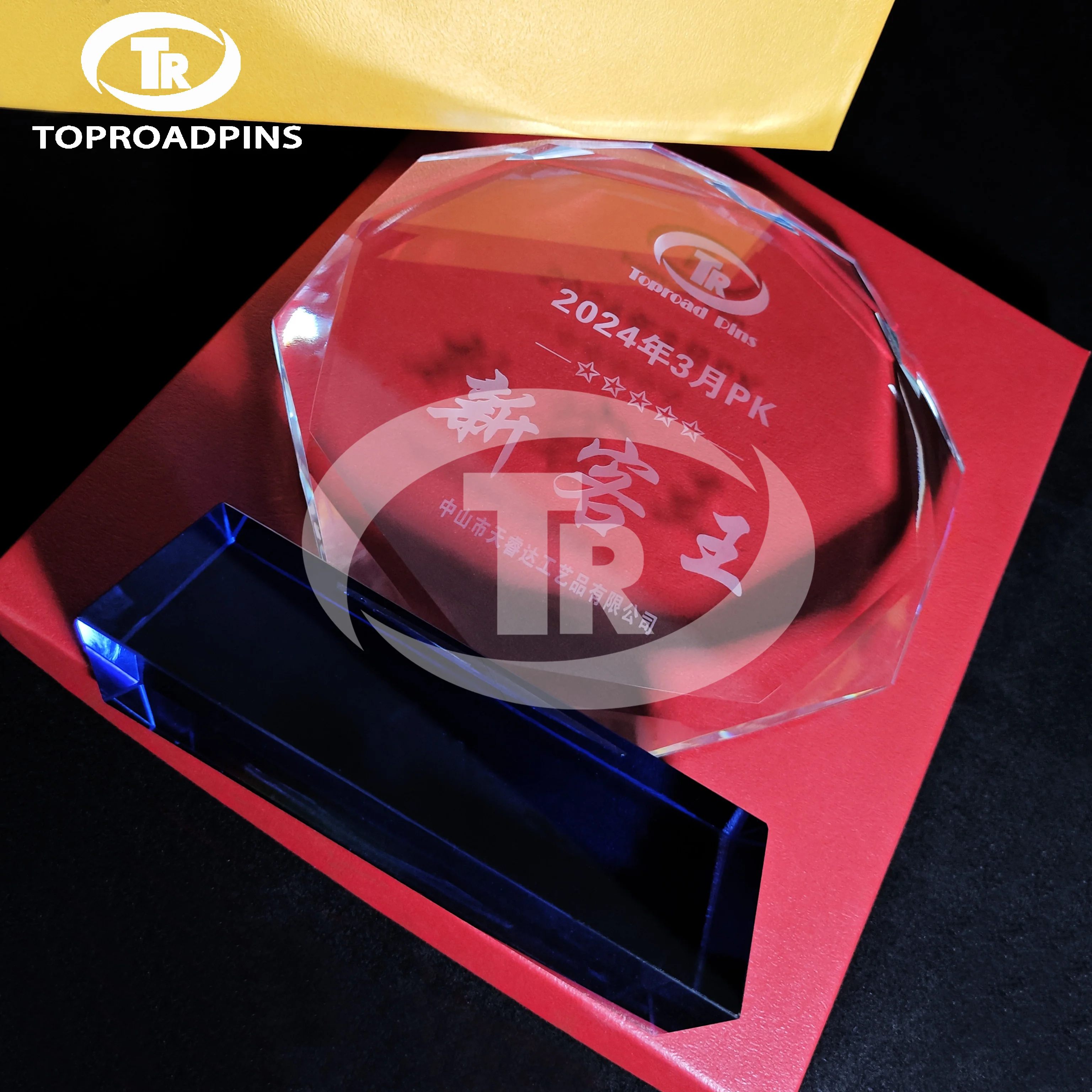 New Arrival Manufacturing Support Logo Eco Friendly Custom Shape Glass Trophy Crystal