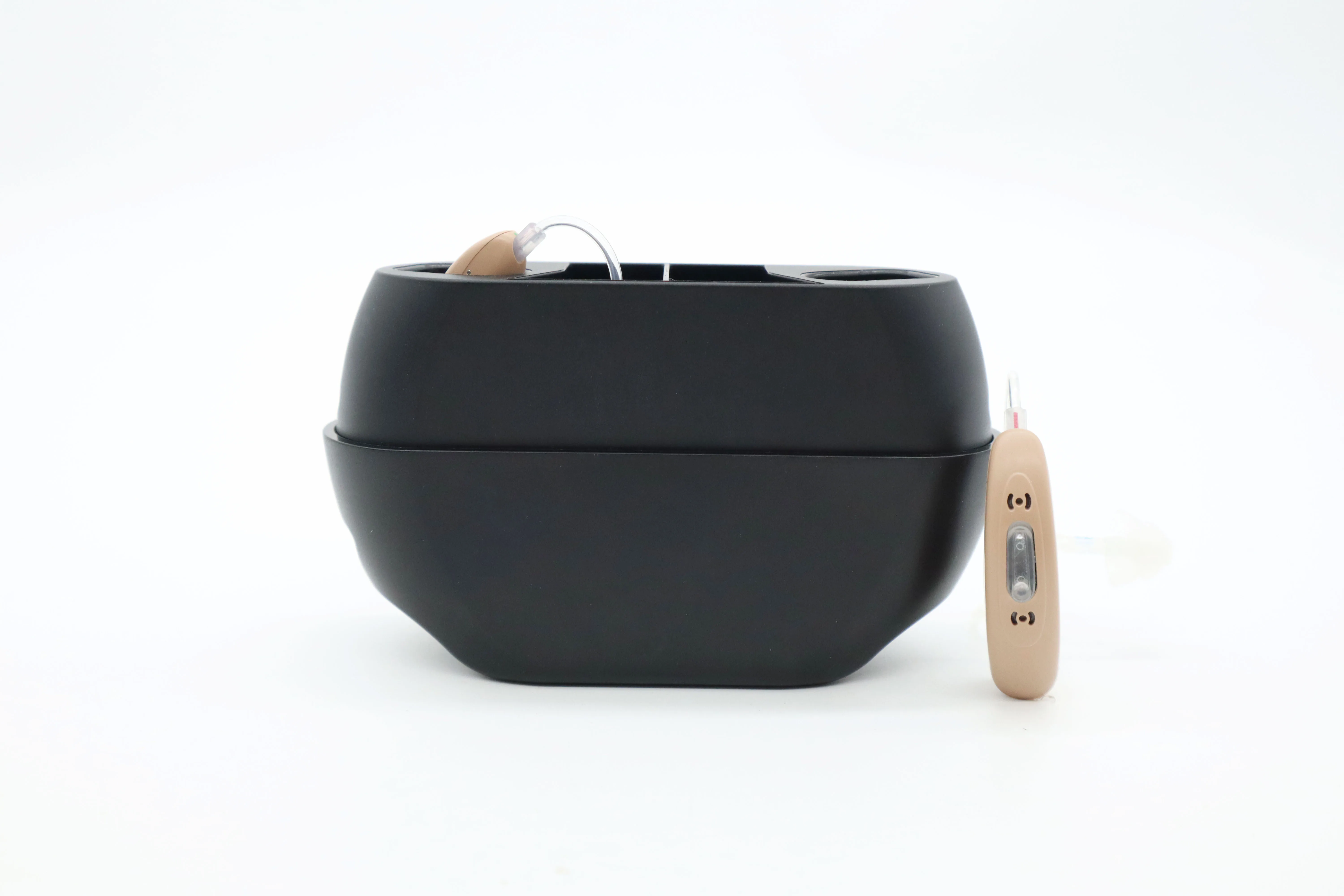 New product 2023 popular high quality china digital rechargeable 4 channel bte hearing aid for deafness