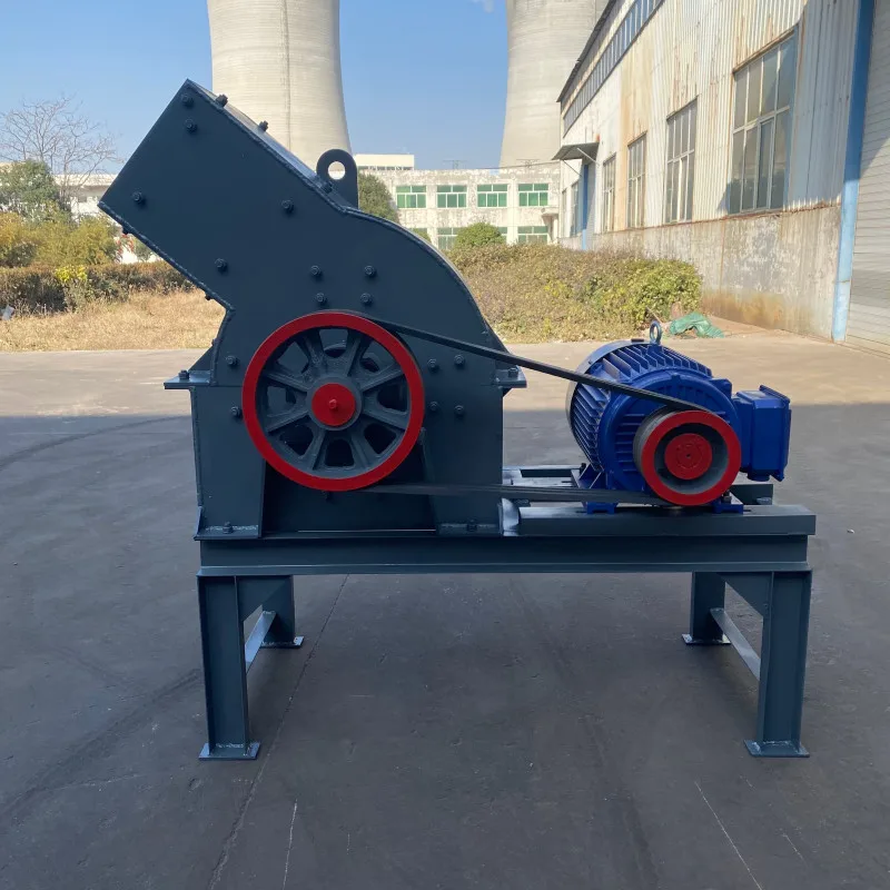 Mobile small sand making machine, concrete block crusher, pebble concrete hammer crusher