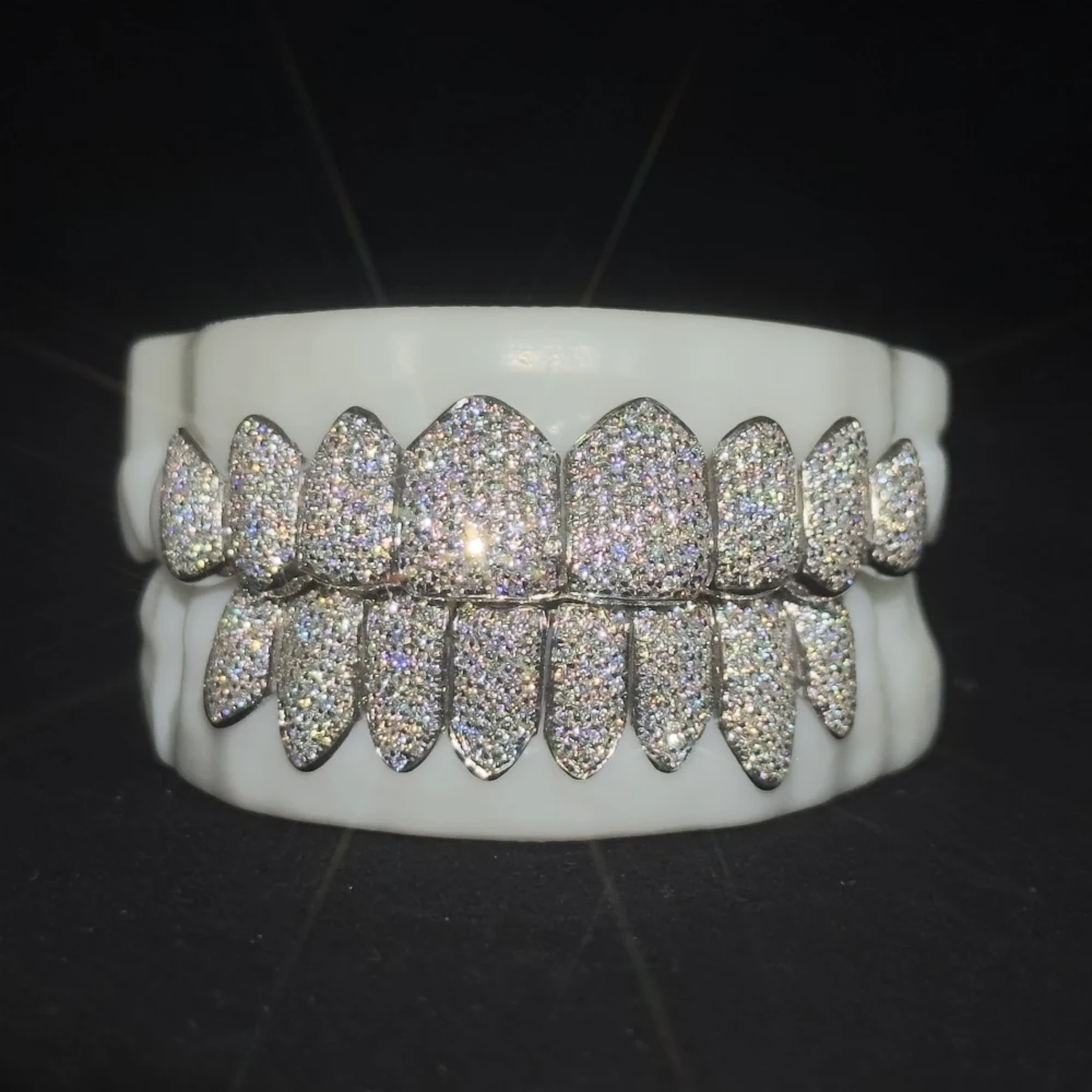 Grillz for Hiphop Mens Custom Fashion iced out jewelry grillz 925 sterling silver vvs diamond round cut moissanite teeth