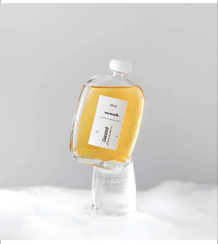 Homemade fruit wine empty wine bottle milk tea bottle glass frosted beverage sealed small white wine bottle