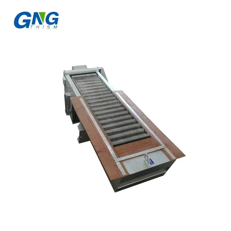 Automatic screen separator mechanical rake bar screen