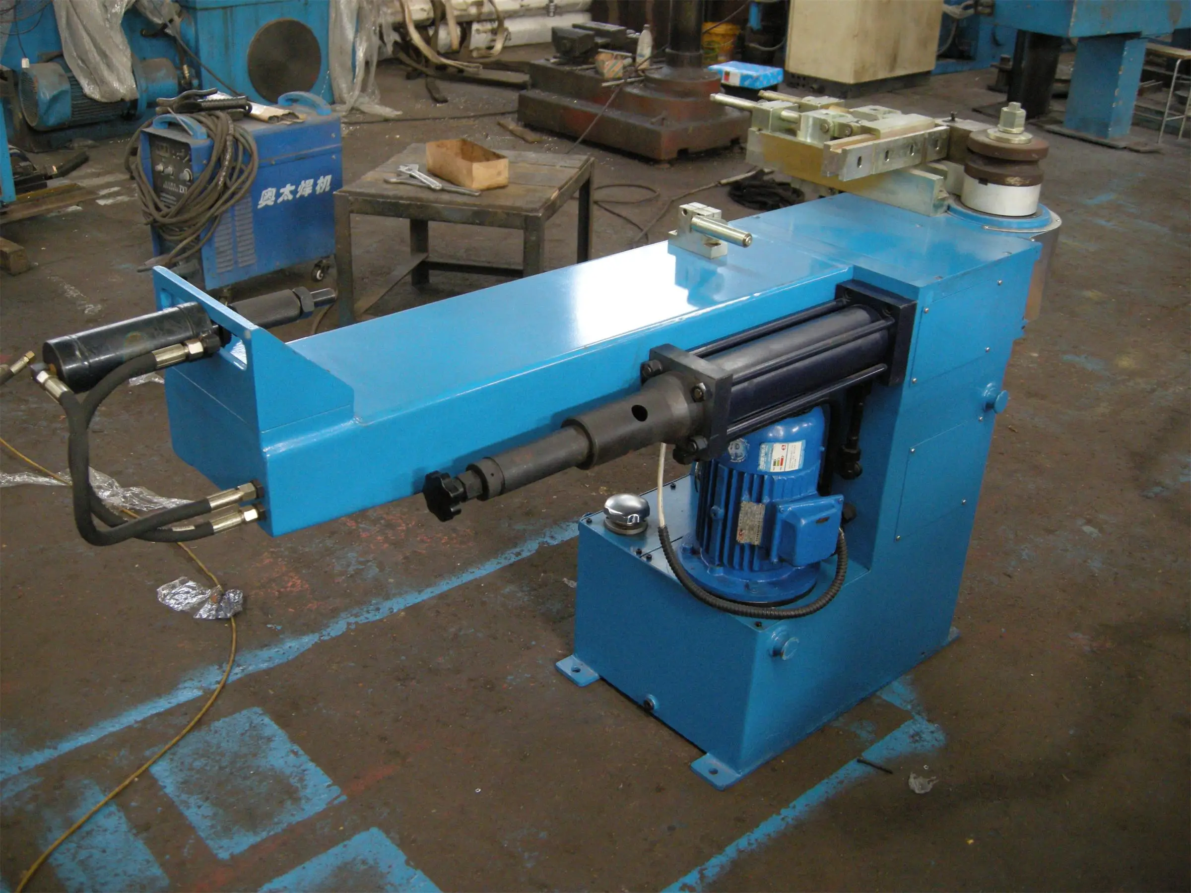 metal stainless steel manual  hydraulic 3D automatic NC CNC square  tube pipe bending machine