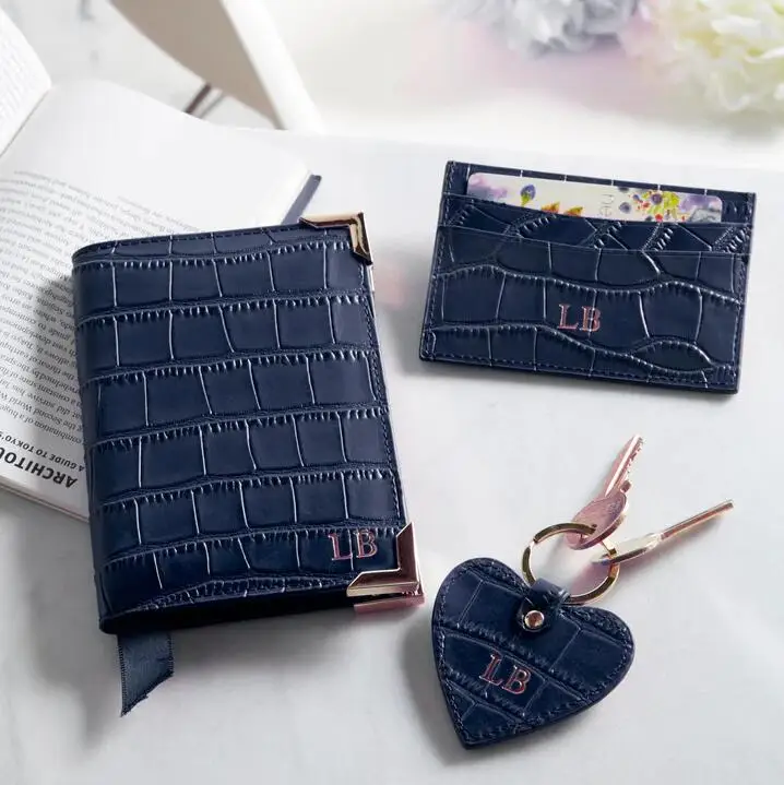 Personalized genuine crocodile leather travel kits  card holder and passport cover with key ring gift set