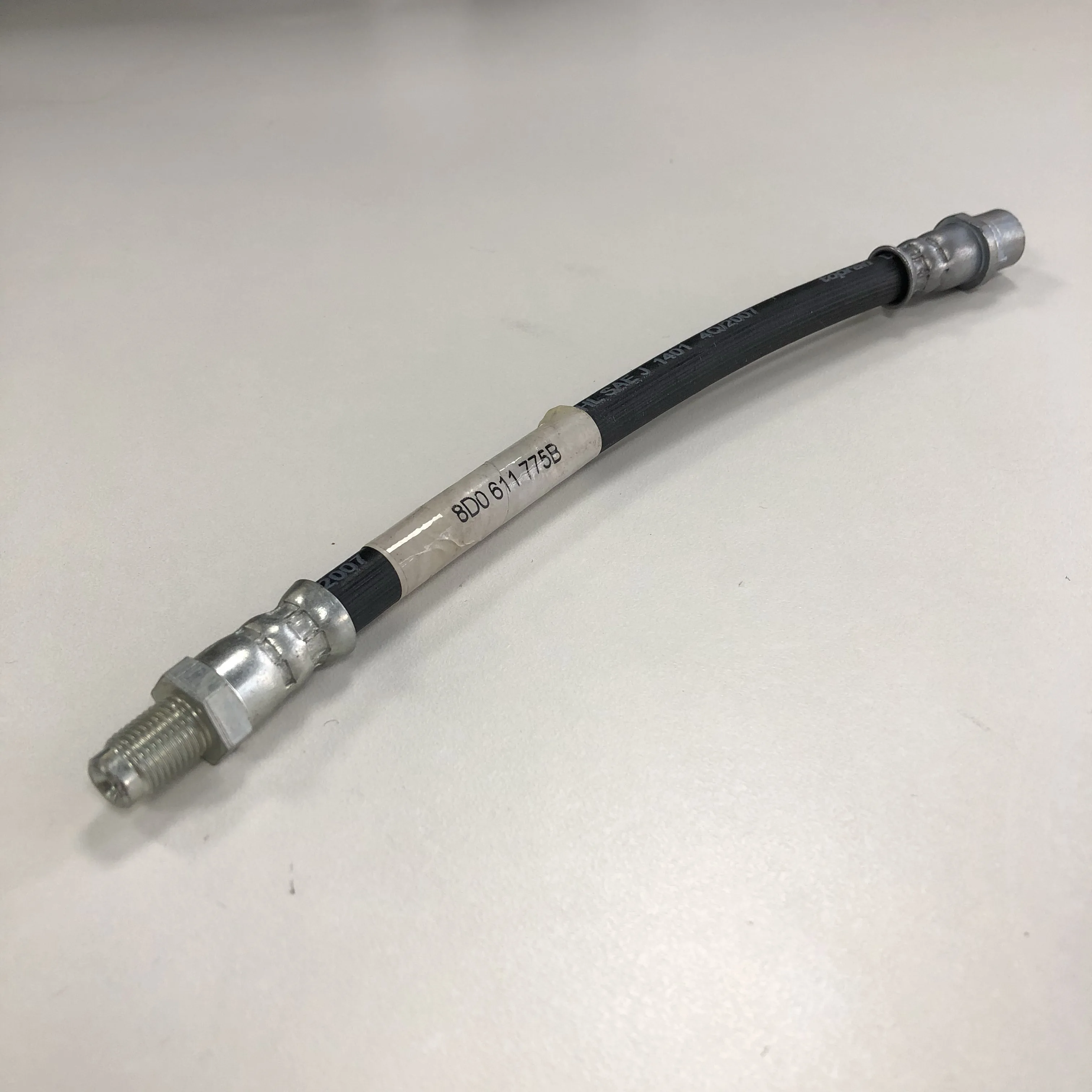 OE8D0611775B BRAKE HOSE SAE J1401 DOT 1/8 HL FRONT LEFT