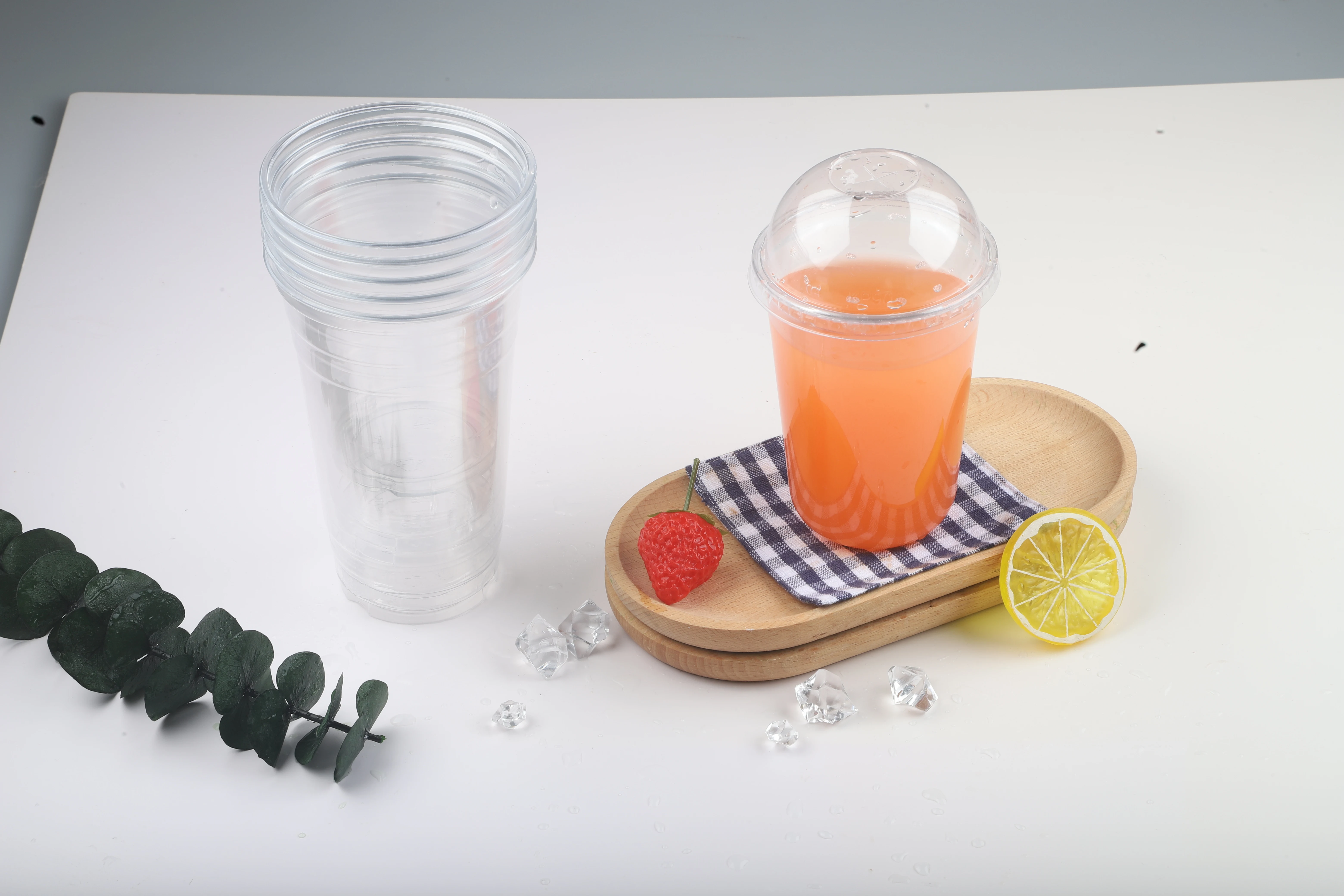 170Ml Goblet Cocktail Glasses Mousse Fruit Cups With Lid