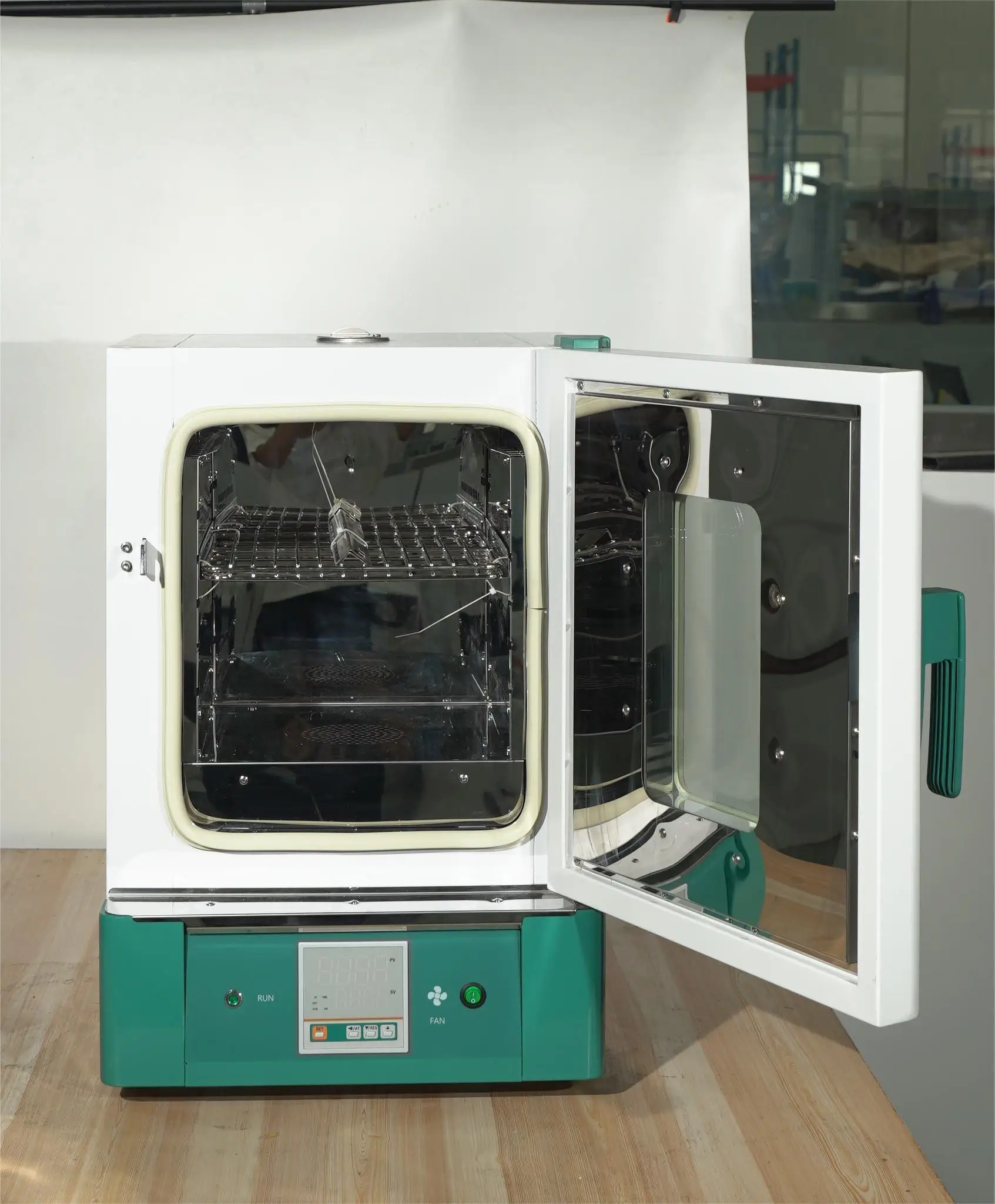 Промышленная принудительная воздушная сушильная печь Labtex циркуляция