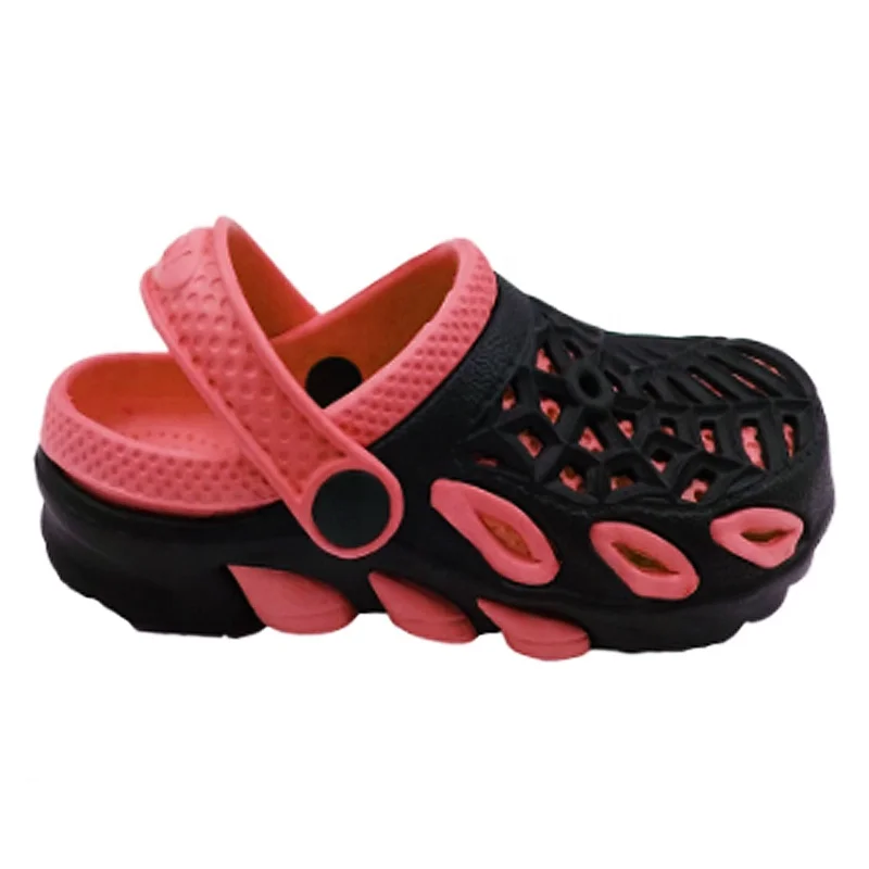 
China Cheap New Product Custom Kids Clogs Spiderman Patch Eva Clogs Garden Shoes for Children Sandals Slippers 