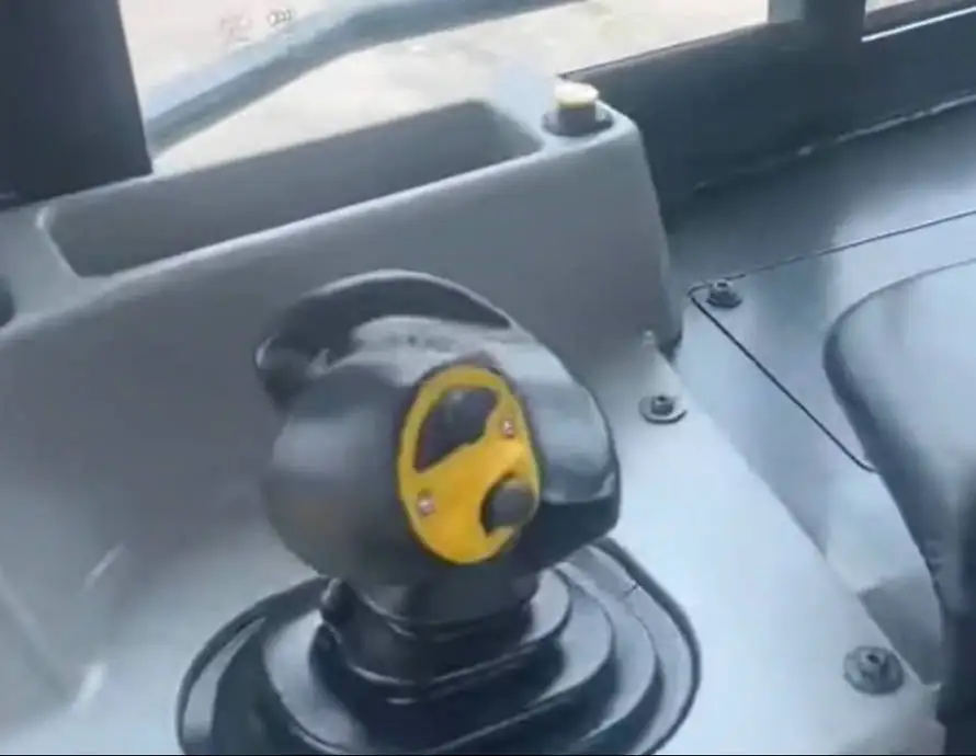 D37PX-24 Crawler Mini bulldozer Japan-Made Bulldozing  Machinery D37 Track moving type dozer for sale