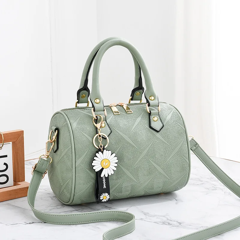 Korea style cute daisy flower fringe green shaped structured quilted women hand bag in bulk