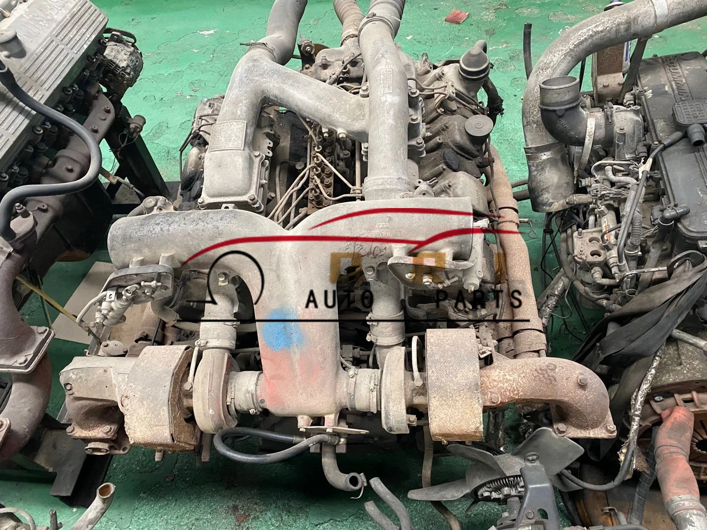 The good condition engine 8DC9 twin turbo engine with good price in stock