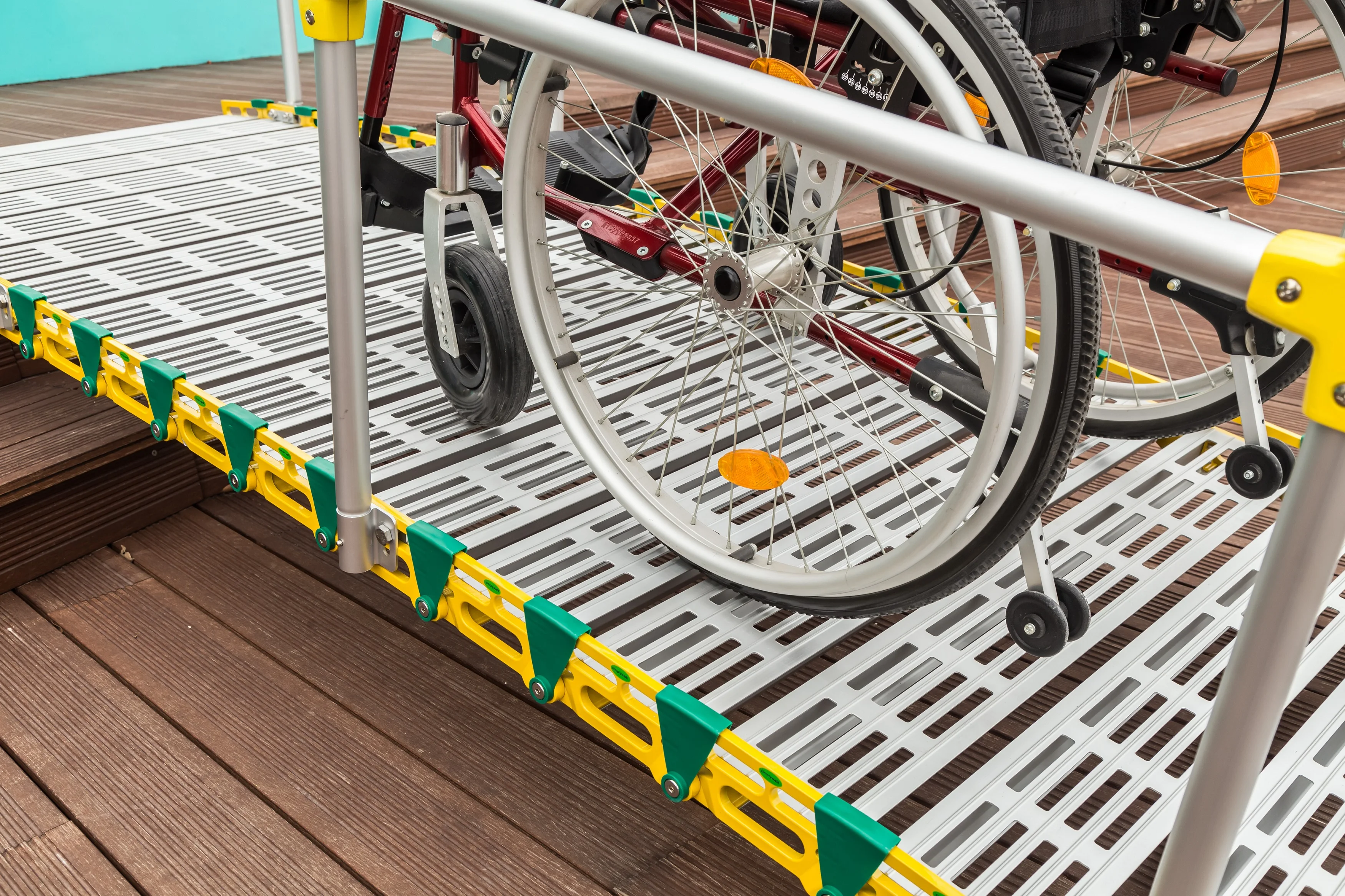Aluminum handicap buy wheelchair ramp with handrails